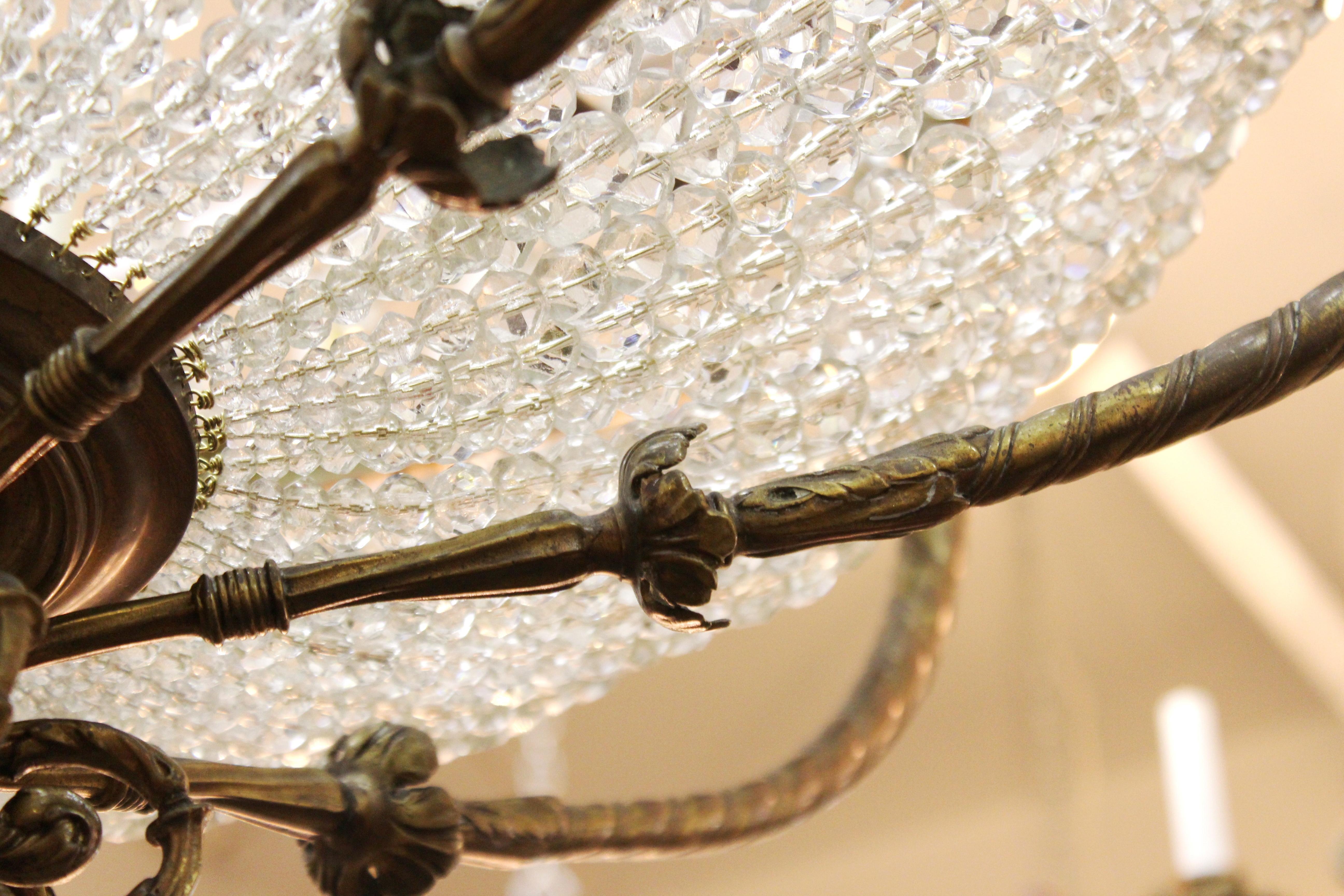 French Belle Epoque Chandelier in Bronze and Crystal 5