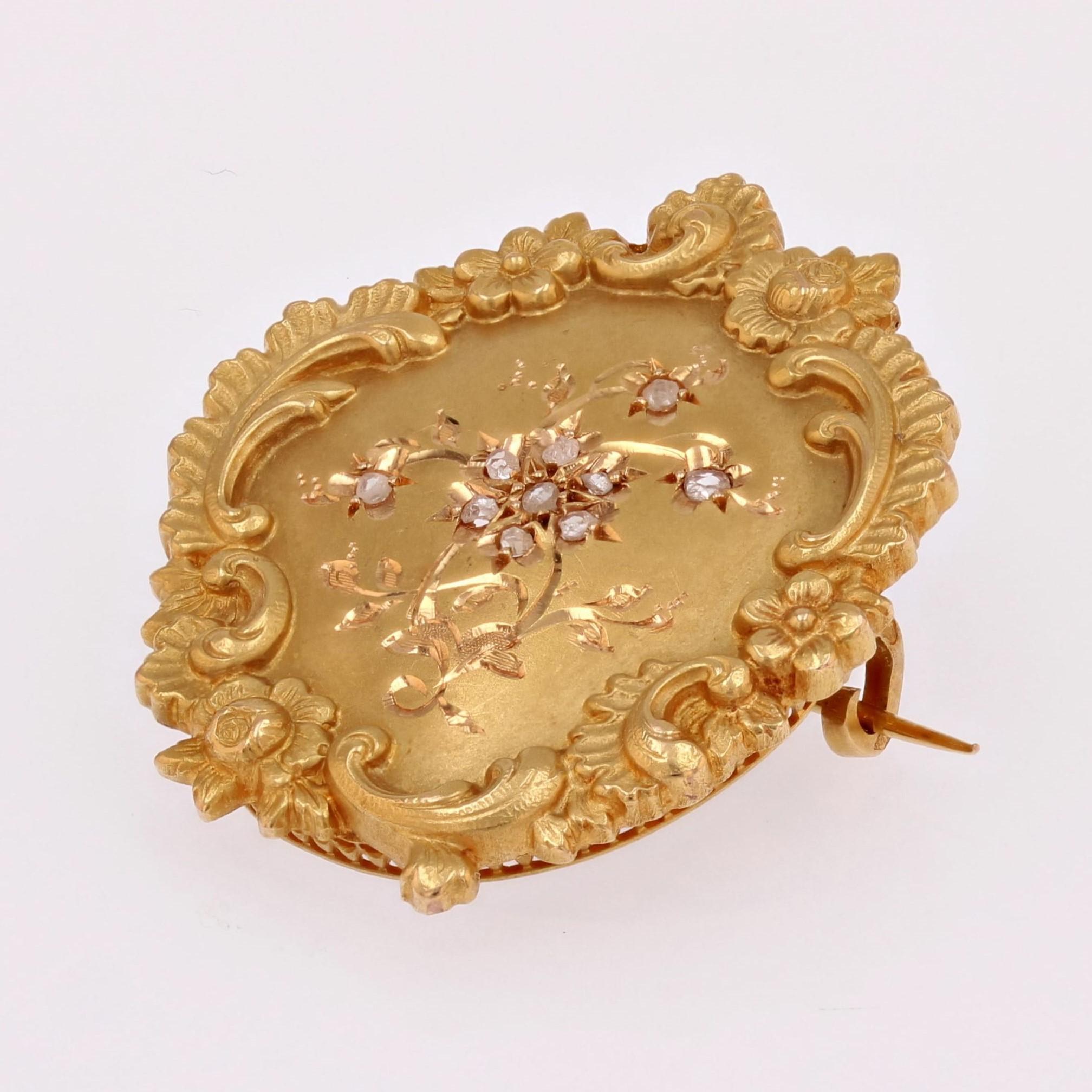 French Belle Epoque Diamonds Floral Pattern 18 Karat Yellow Gold Brooch In Excellent Condition For Sale In Poitiers, FR