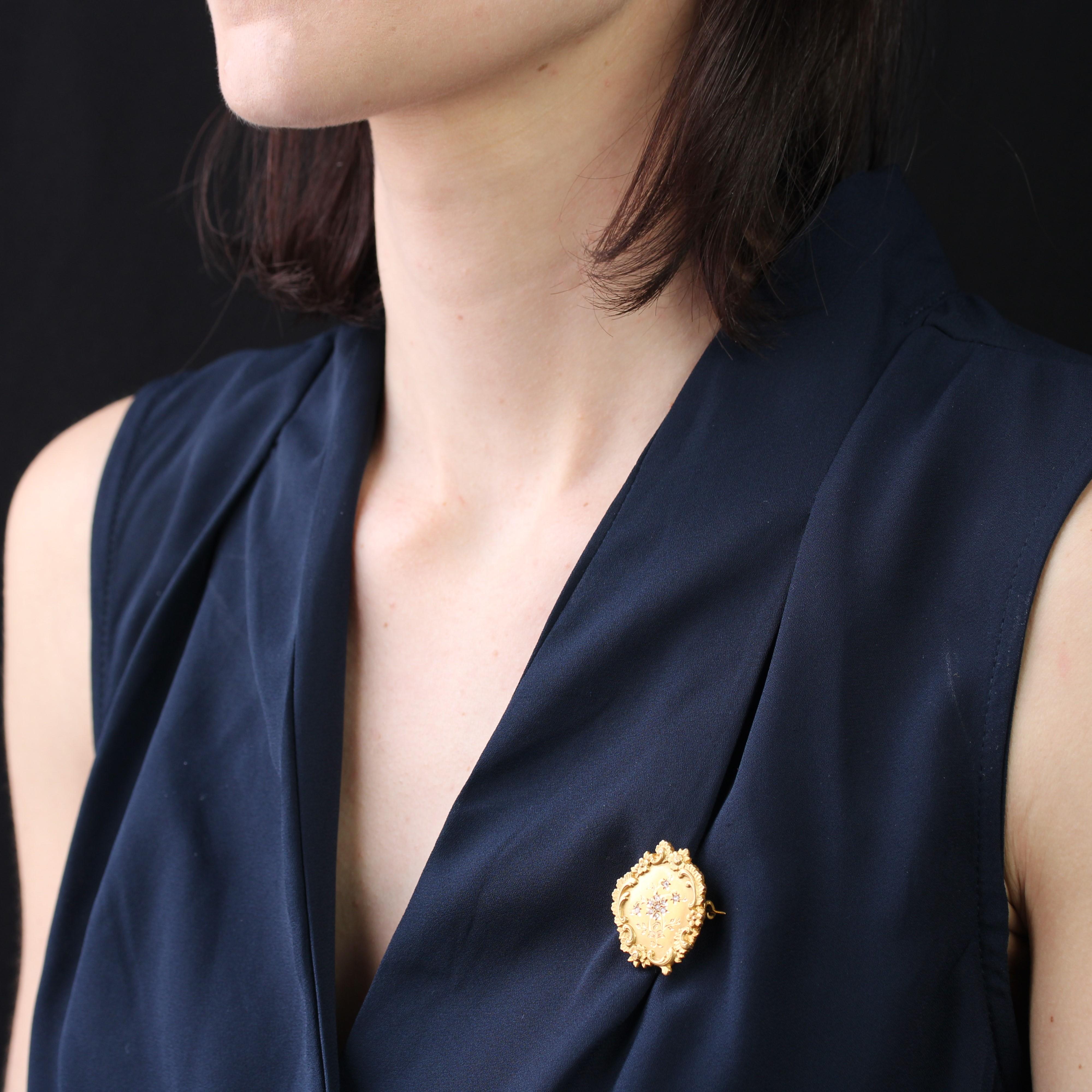 French Belle Epoque Diamonds Floral Pattern 18 Karat Yellow Gold Brooch For Sale 1