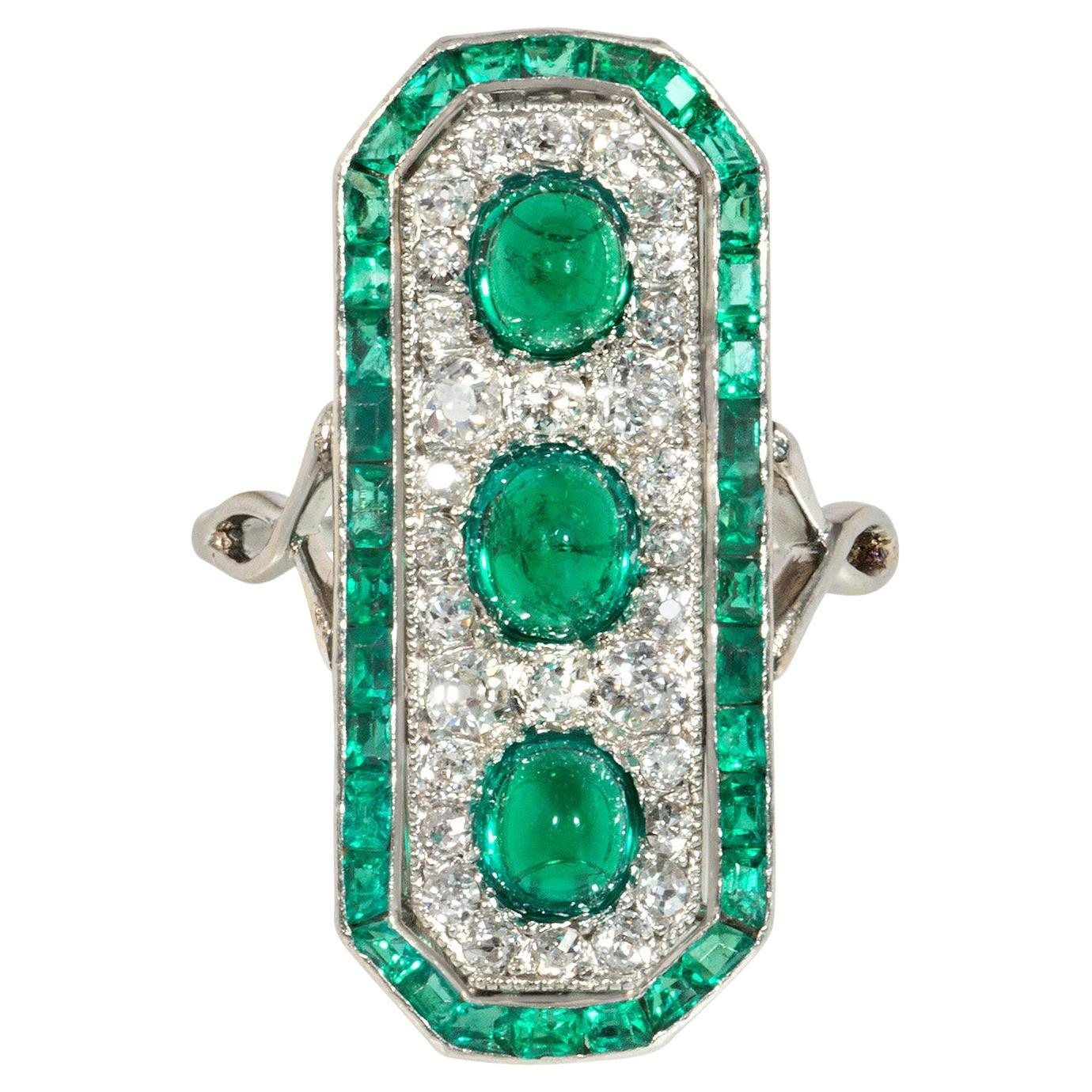 French Belle Epoque Emerald, Diamond, and Platinum Rectangular Plaque Ring For Sale