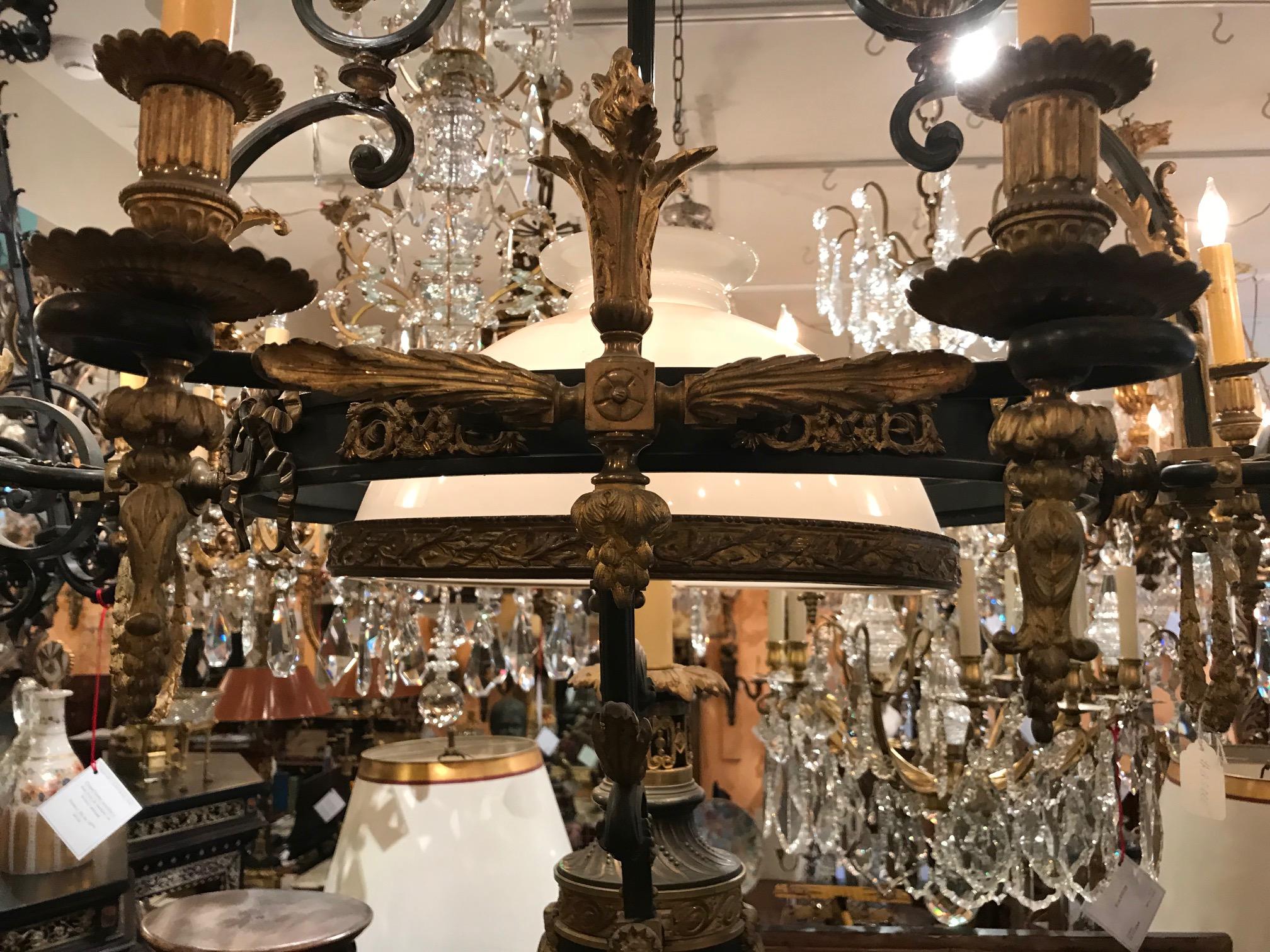 French Belle Epoque Empire style Gasolier and Oil Reservoir Chandelier  In Good Condition For Sale In Montreal, QC