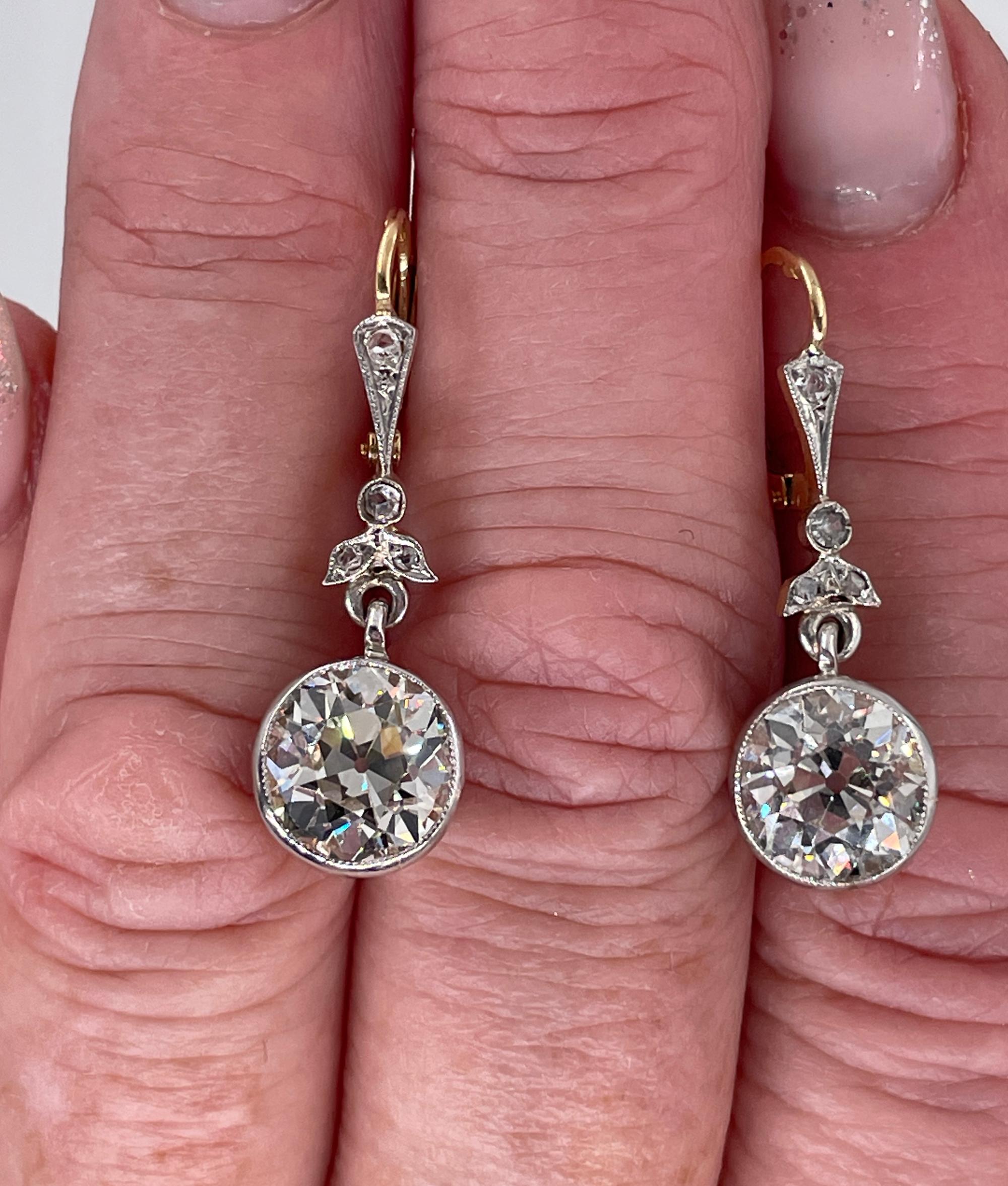 French Belle Époque GIA 5.05ctw Old European cut Diamonds Plat 18K Earrings For Sale 5