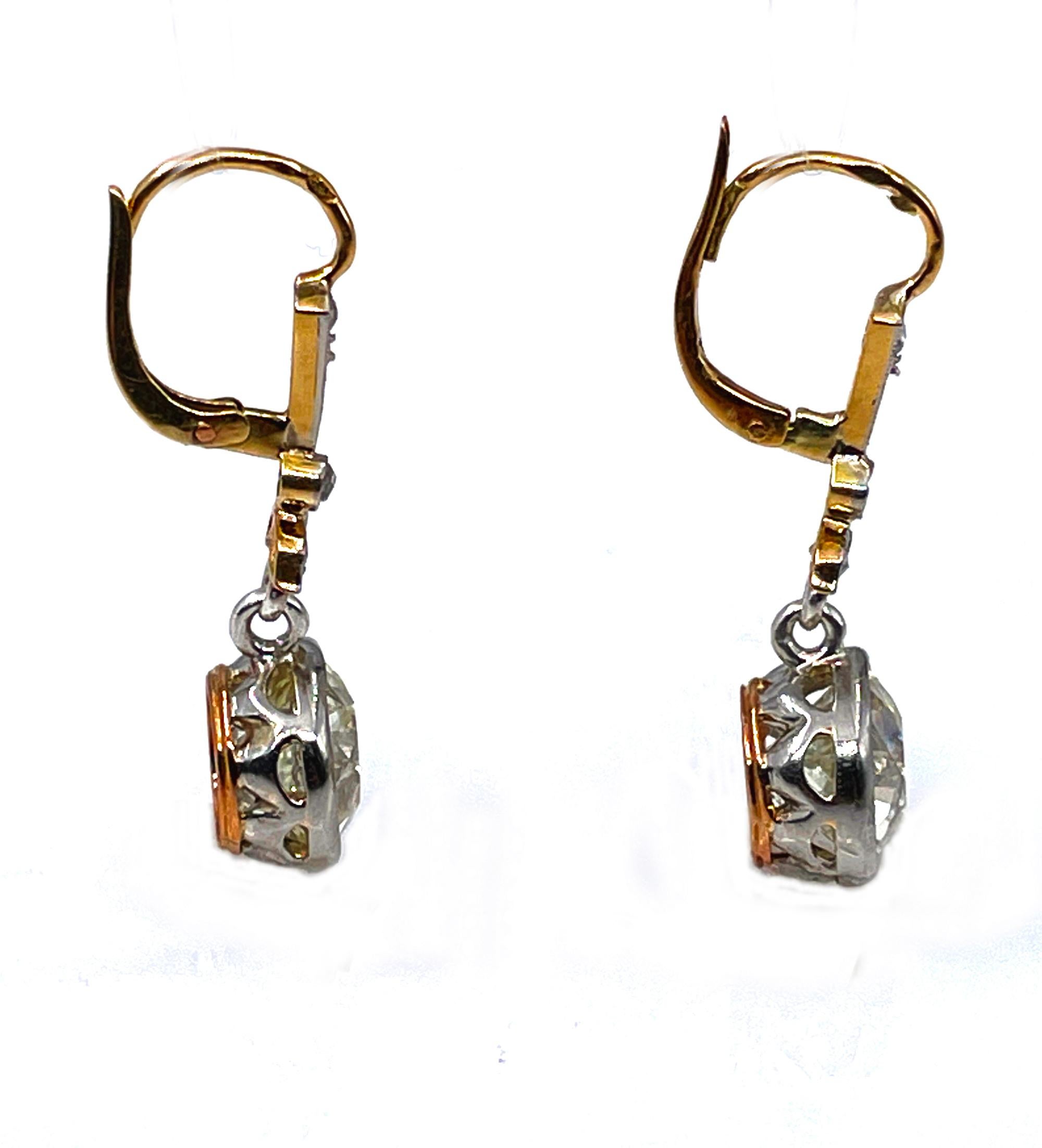 Französisch Belle Époque GIA 5,05ctw Old European cut Diamanten Plat 18K Ohrringe im Zustand „Gut“ im Angebot in New York, NY
