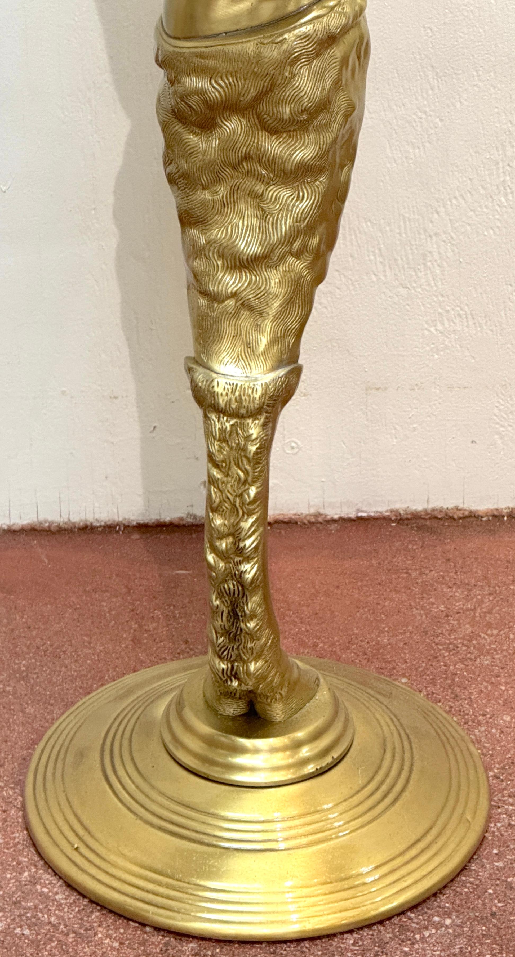 Piedistallo per cariatide della Belle Époque francese in ottone dorato e onice, CIRCA 1900 in vendita 3
