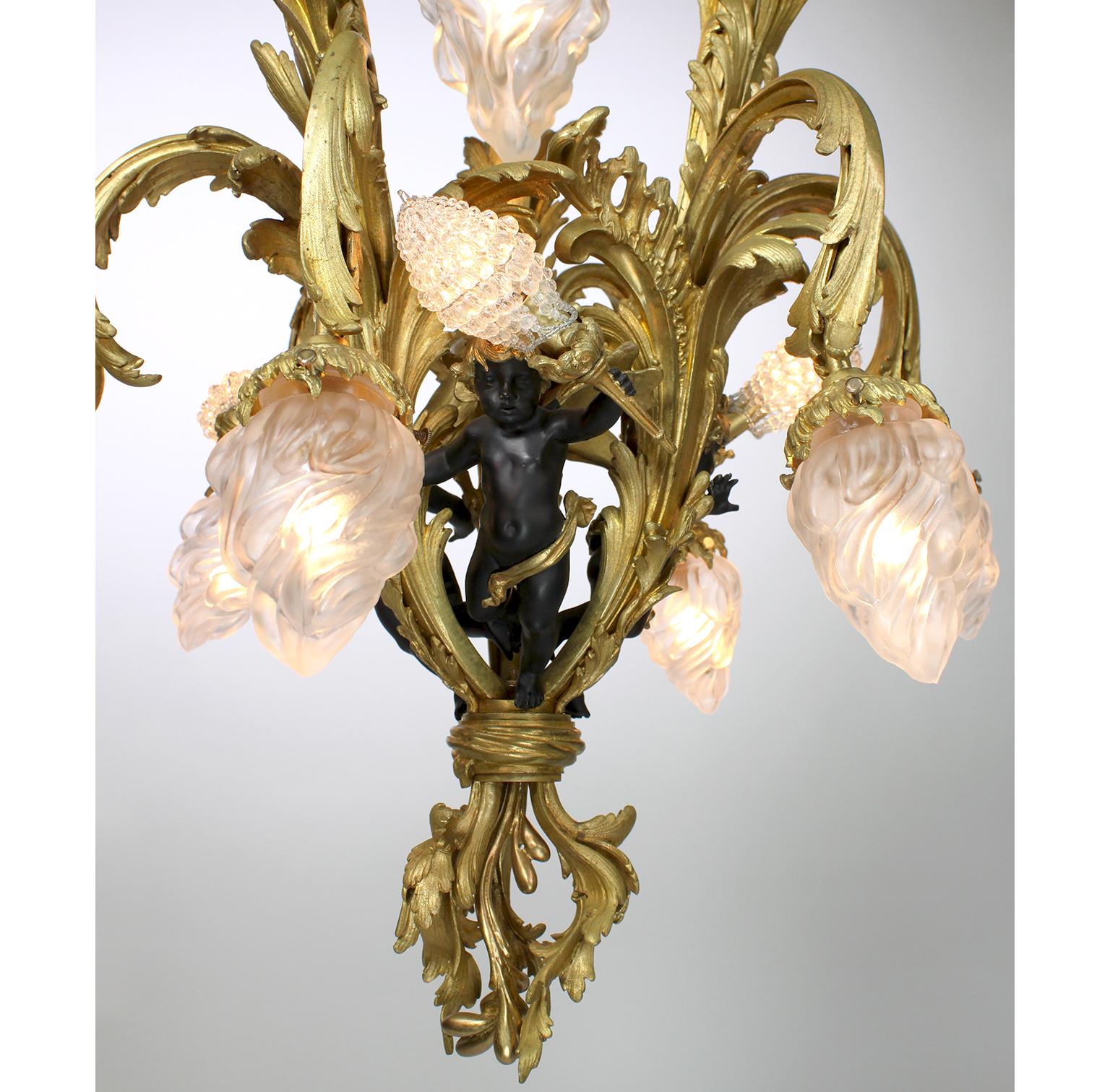 French Belle Époque Gilt Bronze, Patinated Bronze Ten-Light Cherub Chandelier For Sale 2