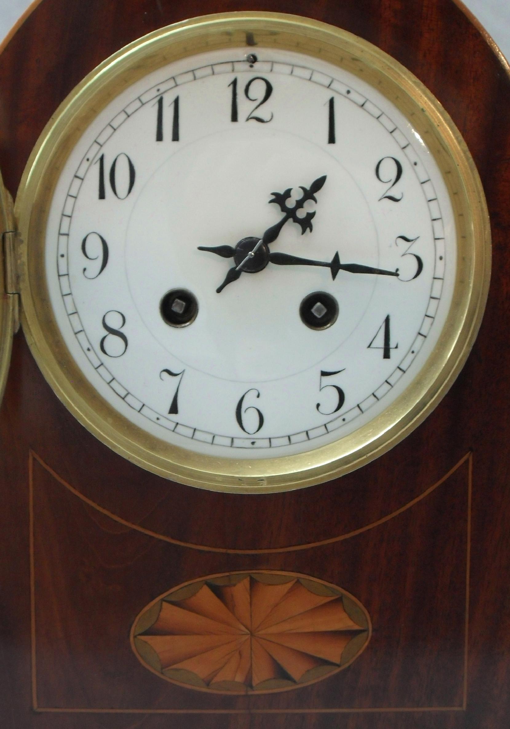 French Belle Époque Mahogany Mantel Clock In Good Condition In Macclesfield, GB