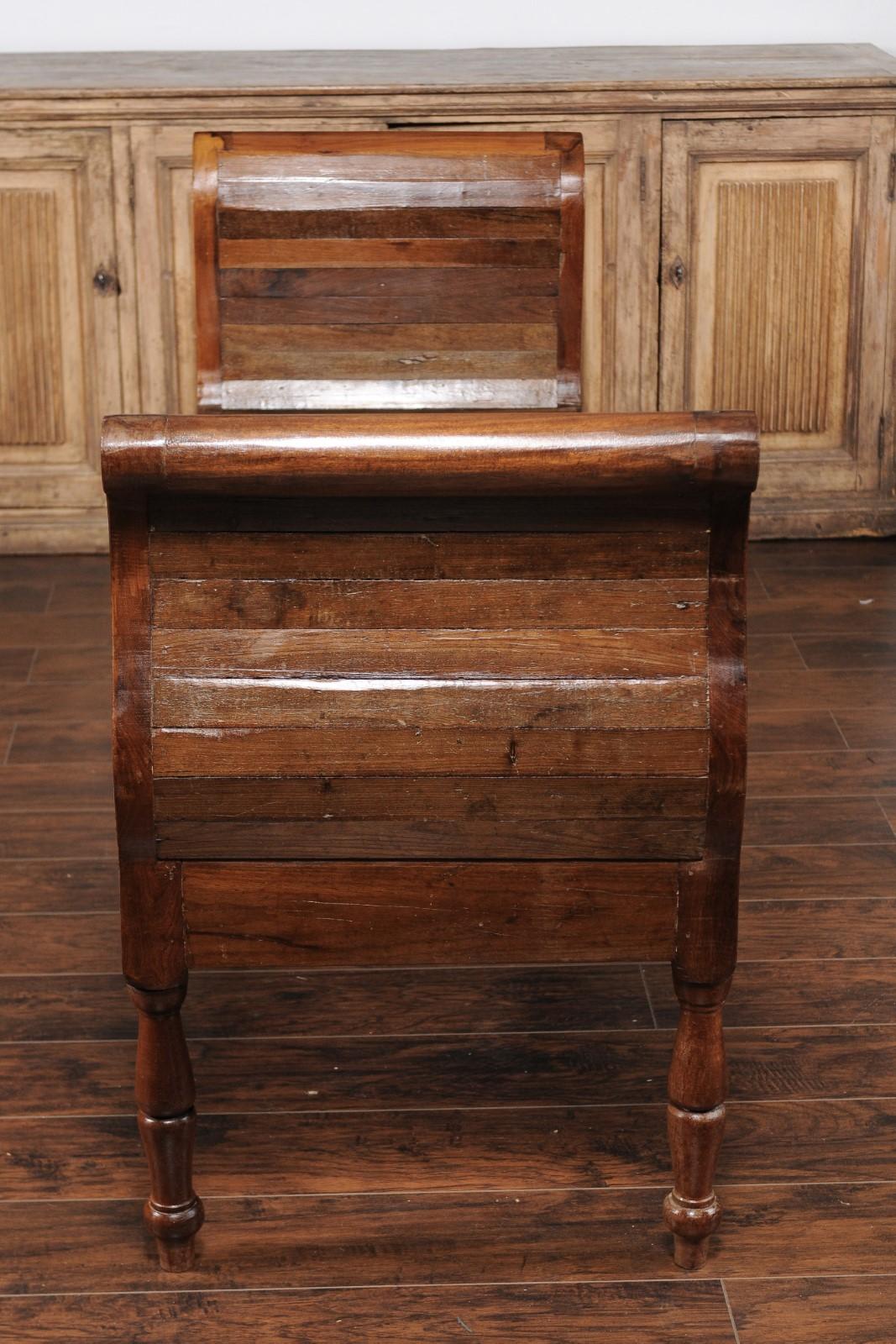 French Belle Époque Oak Backless Bench with Out-Scrolling Arms and Turned Legs 8