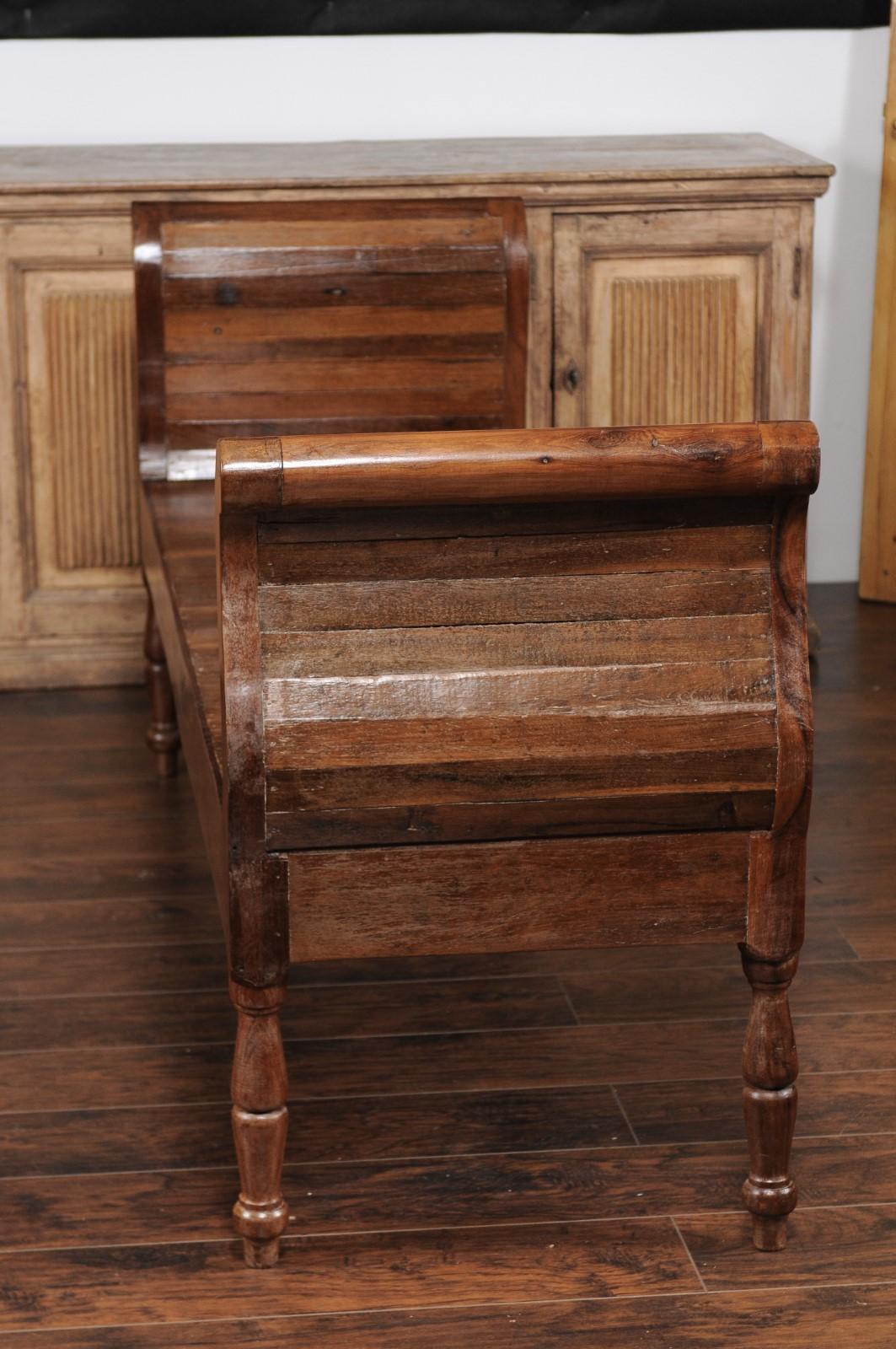 French Belle Époque Oak Backless Bench with Out-Scrolling Arms and Turned Legs 1