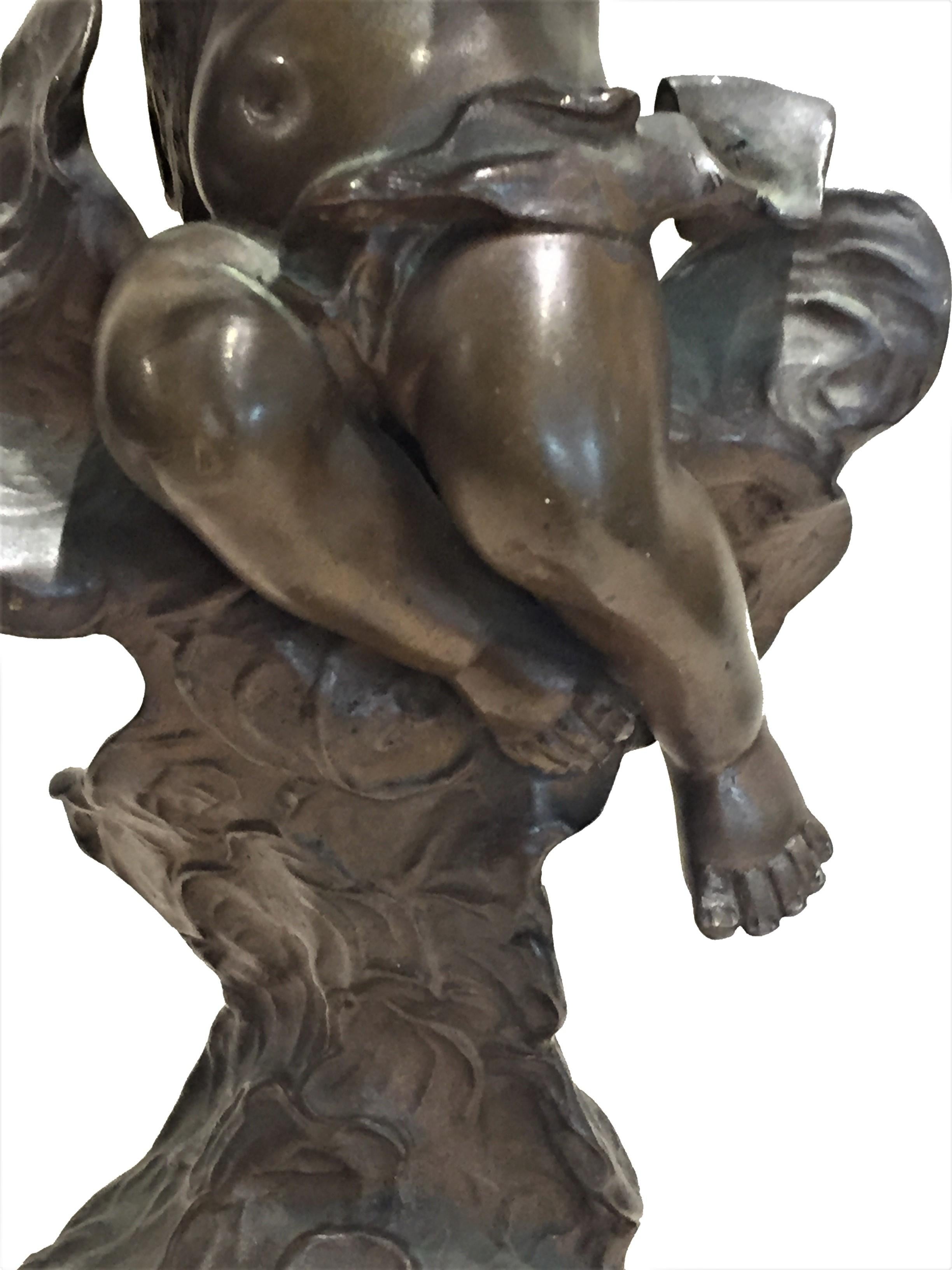 Français Presse-papiers sculptural de bureau en bronze patiné, Belle Époque française, 19ème siècle en vente