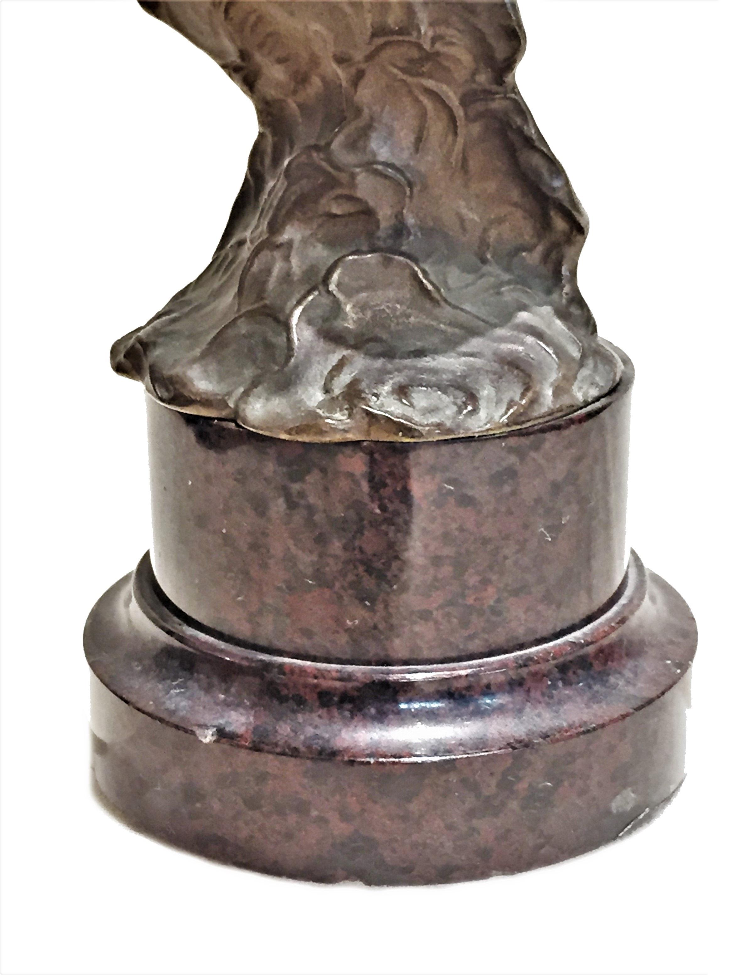 French Belle Époque, Patinated Bronze Desktop Sculptural Paperweight, 19 Century In Good Condition For Sale In New York, NY