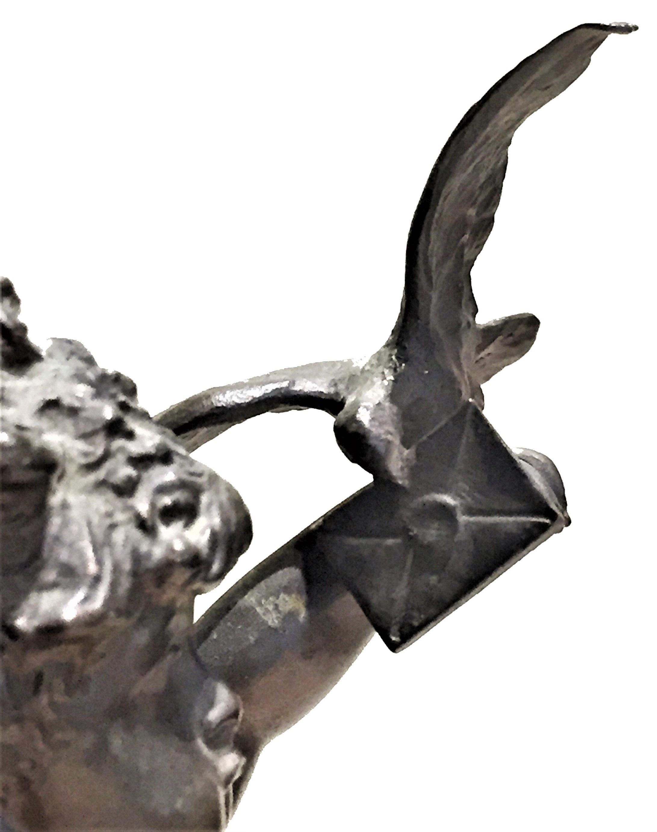Presse-papiers sculptural de bureau en bronze patiné, Belle Époque française, 19ème siècle en vente 1