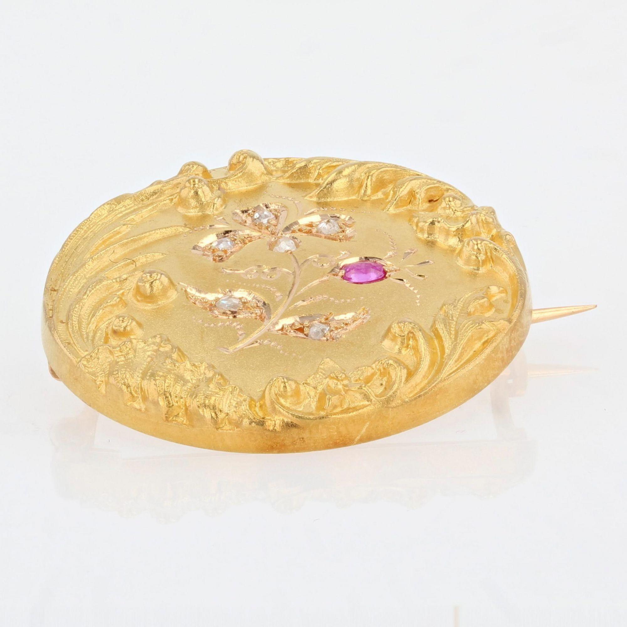 French Belle Epoque Ruby Diamond Floral Pattern 18 Karat Yellow Gold Brooch For Sale 1