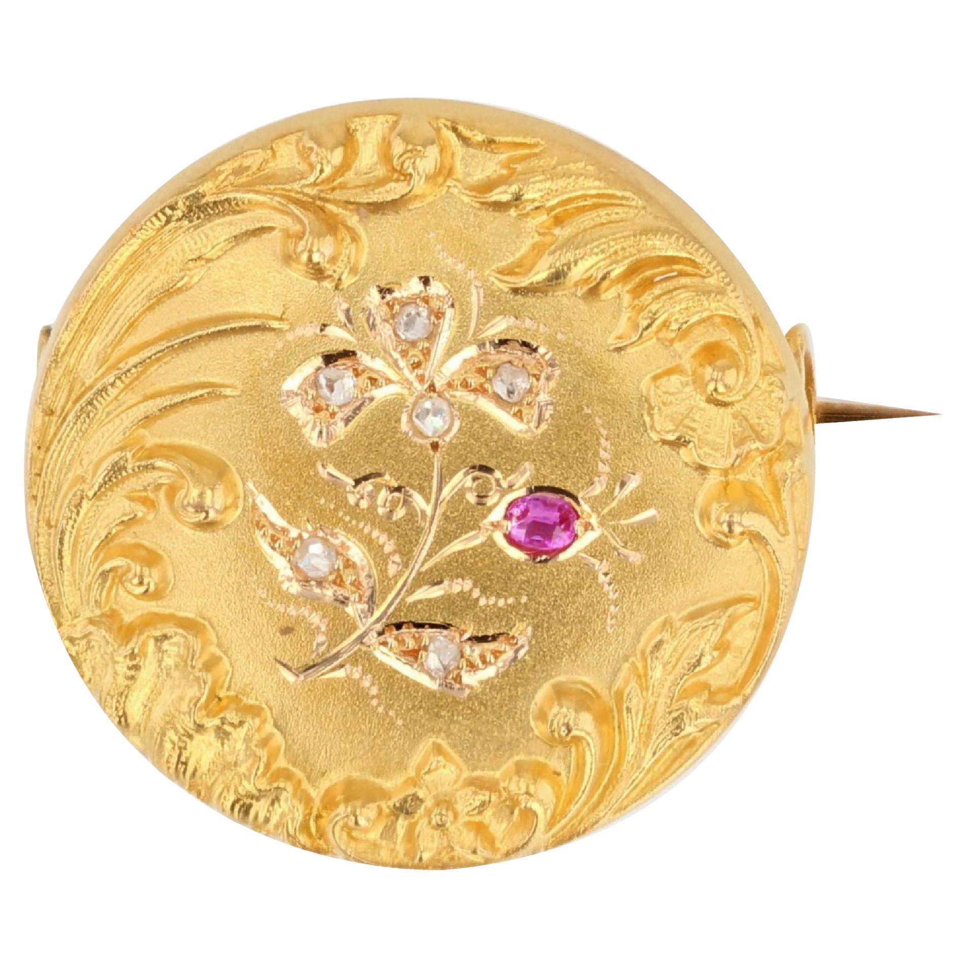 French Belle Epoque Ruby Diamond Floral Pattern 18 Karat Yellow Gold Brooch