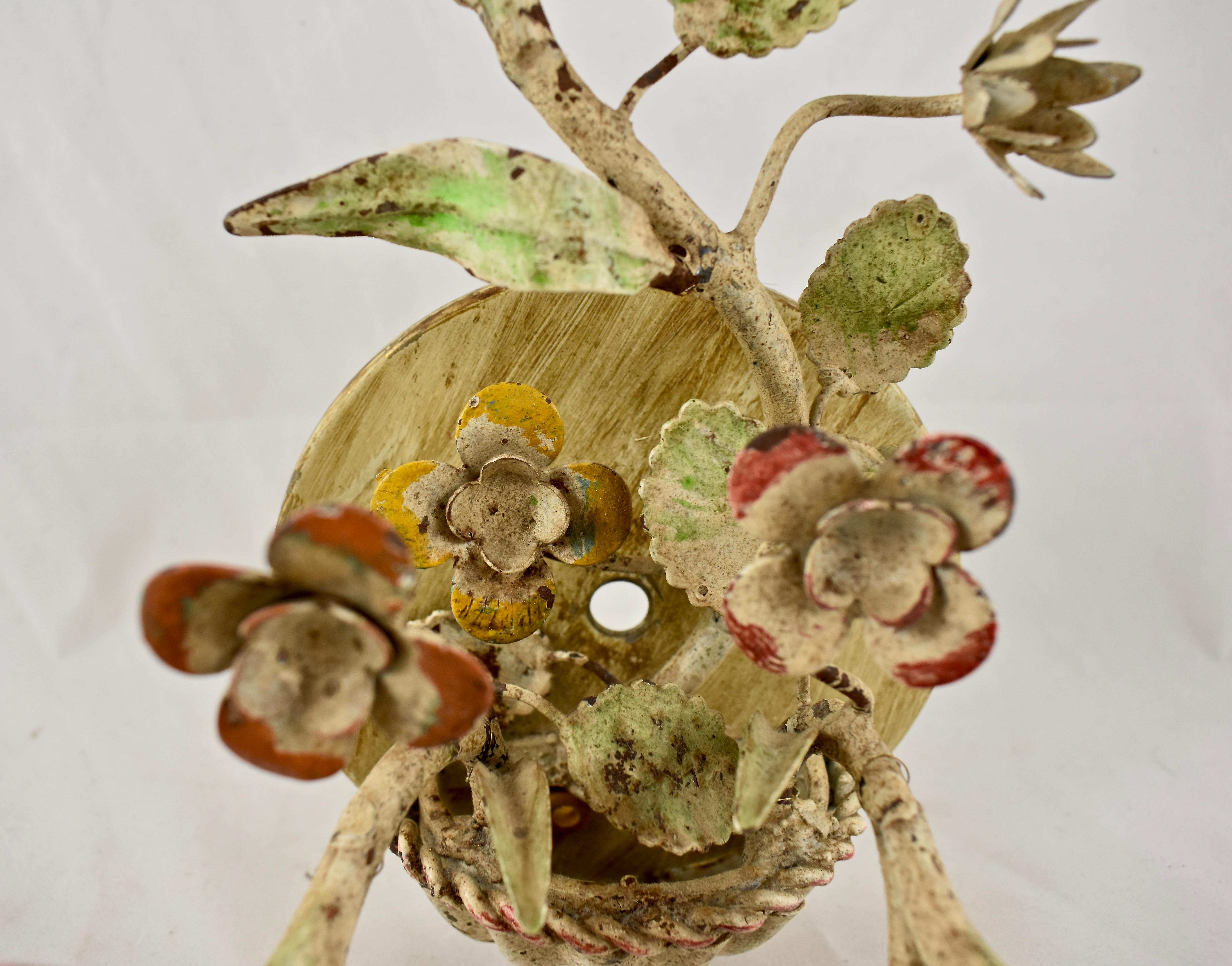 French Belle Époque Tôle Peinte Hand Painted Metal Floral Wall Sconces, a Pair For Sale 7