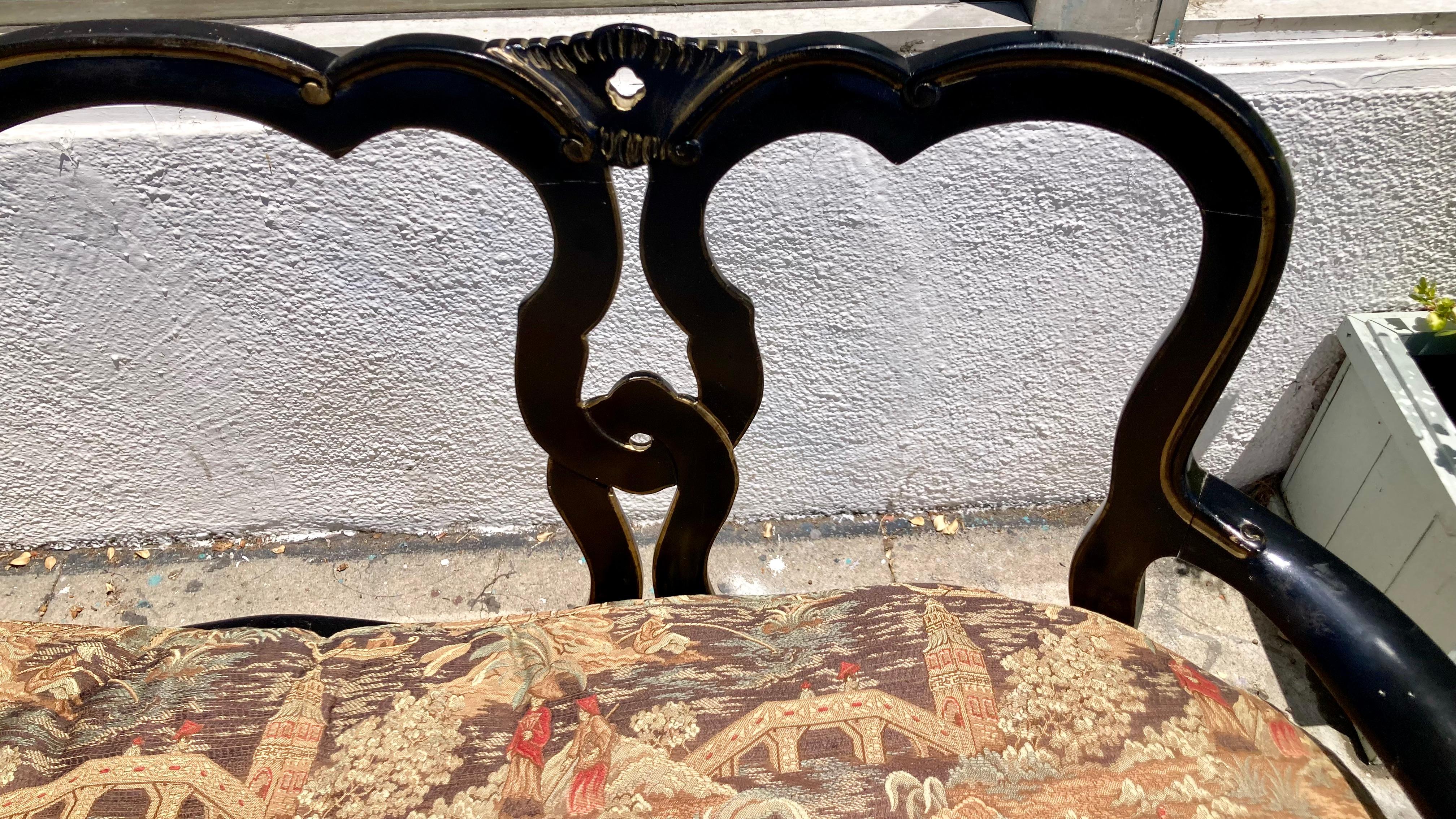 French Bench Painted Noir and Chinoiserie Upholstery For Sale 4