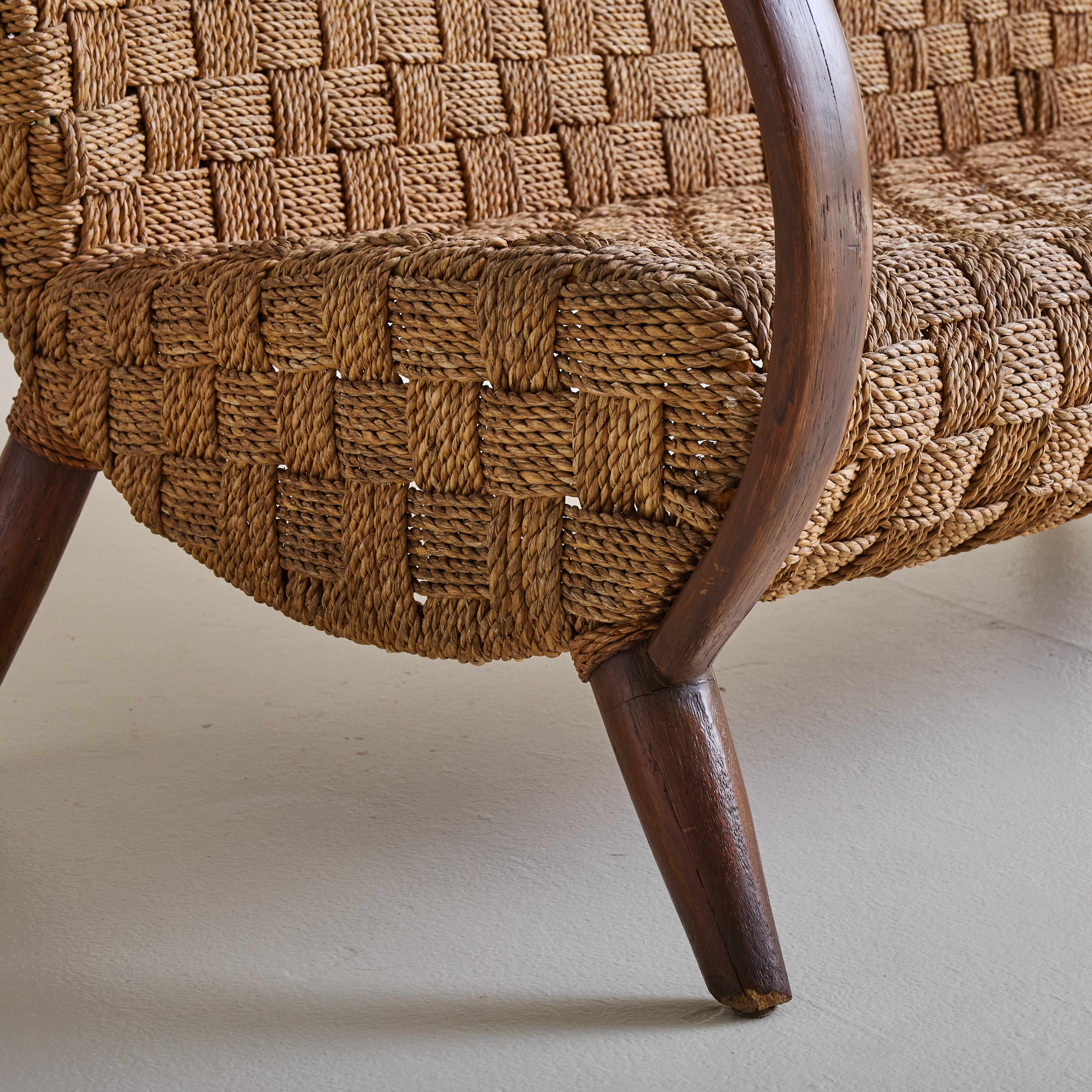 Milieu du XXe siècle Canapé français en bentwood et corde de roseau, années 1950 en vente