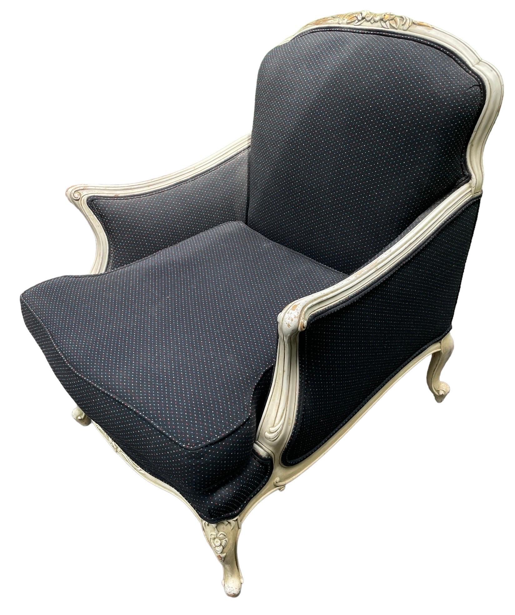 French Bergère Chair European Antique Chair Accent Armchair French Countryside In Good Condition For Sale In Rochester, NY