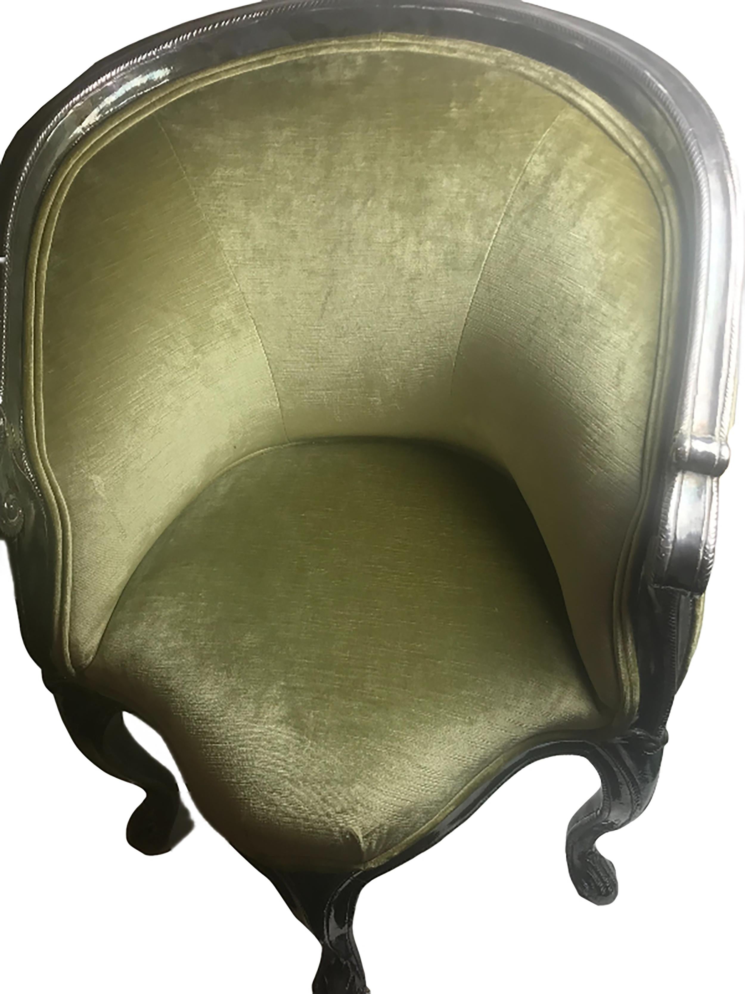 French Bergère Chair in the Style of Louis XV For Sale 6