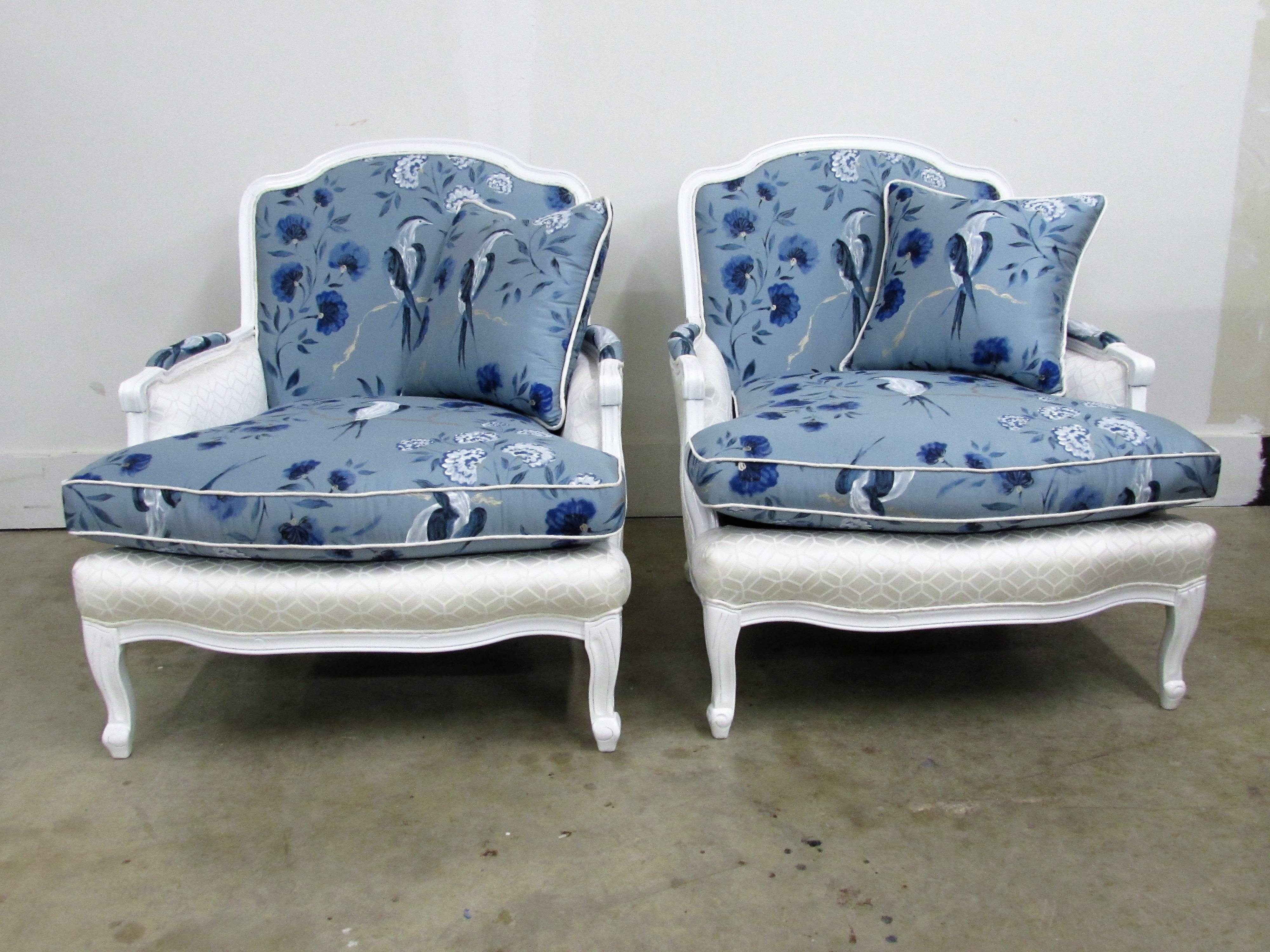 Pair of French Bergère Armchairs in White Lacquer and Designers Guild Jacaranda For Sale 1