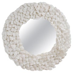 Miroir à pétales en céramique, fait à la main et sur mesure