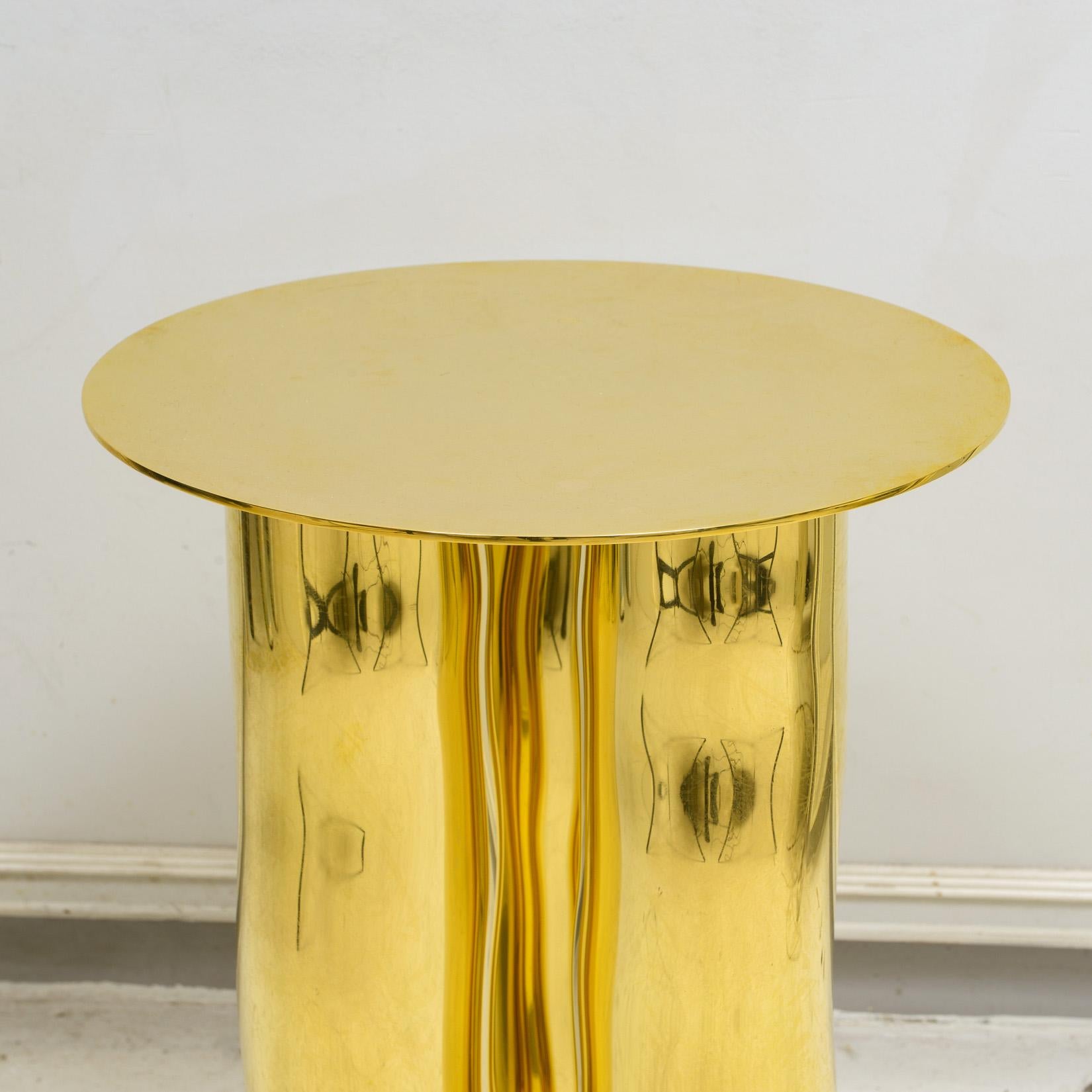 Lampada da tavolo Mino in ottone scultoreo francese Bespoke In condizioni Nuovo in vendita a New York, NY