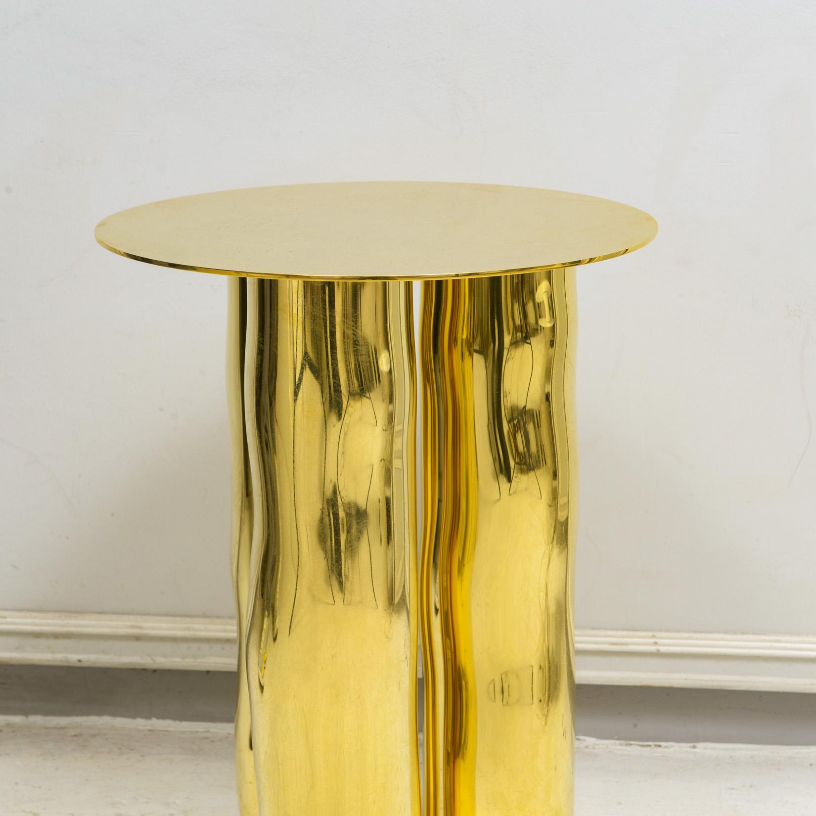 Lampada da tavolo Mino in ottone scultoreo francese Bespoke in vendita 1
