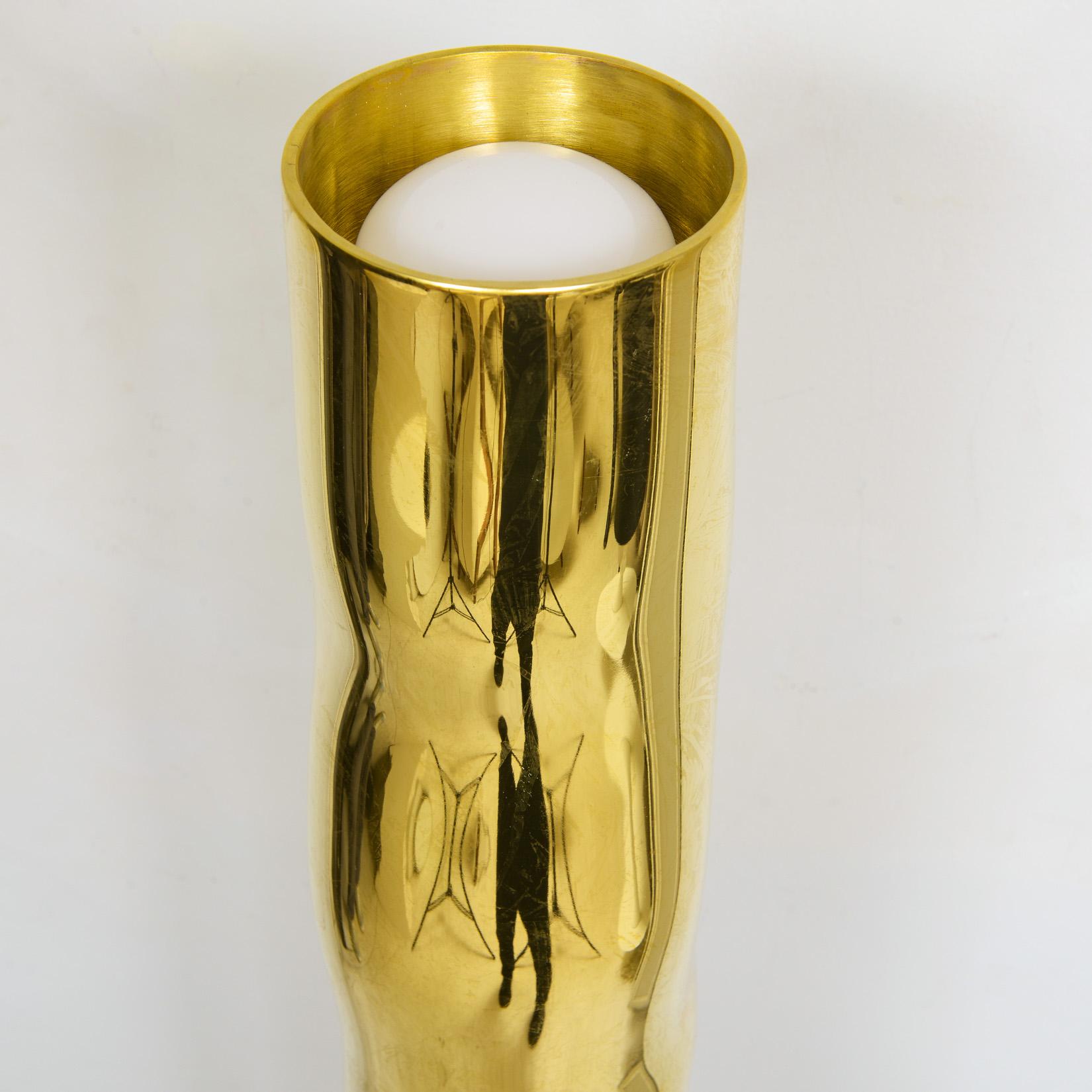 XXI secolo e contemporaneo Lampada da terra scultorea in ottone francese Bespoke Totem in vendita
