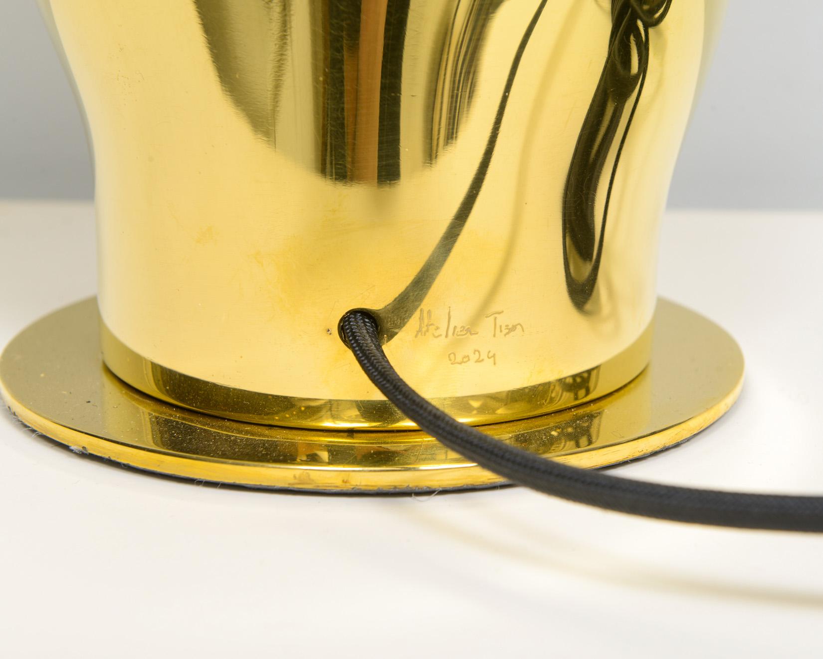 Lampada da tavolo scultorea in ottone francese Bespoke Totem in vendita 3