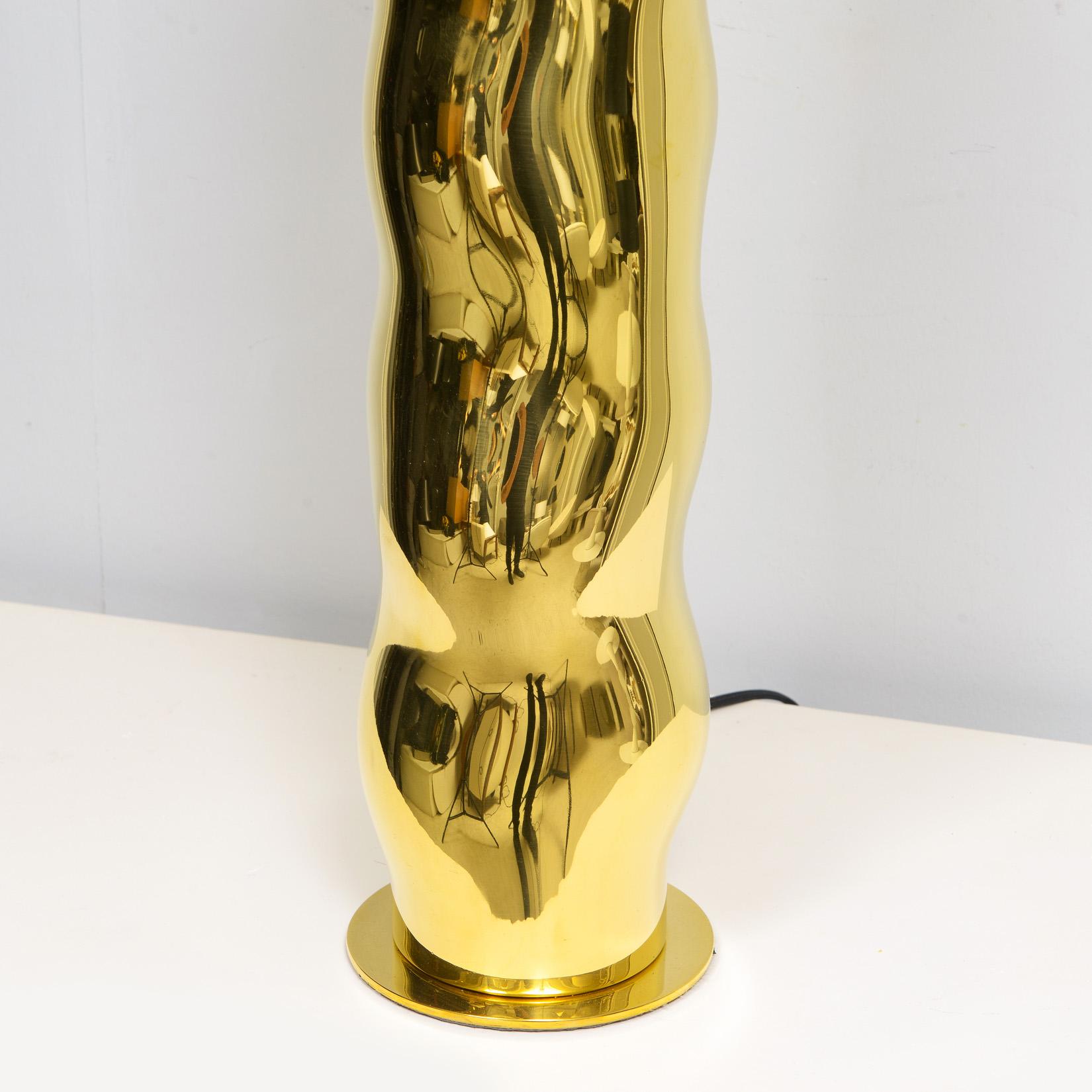 Lampada da tavolo scultorea in ottone francese Bespoke Totem In condizioni Nuovo in vendita a New York, NY