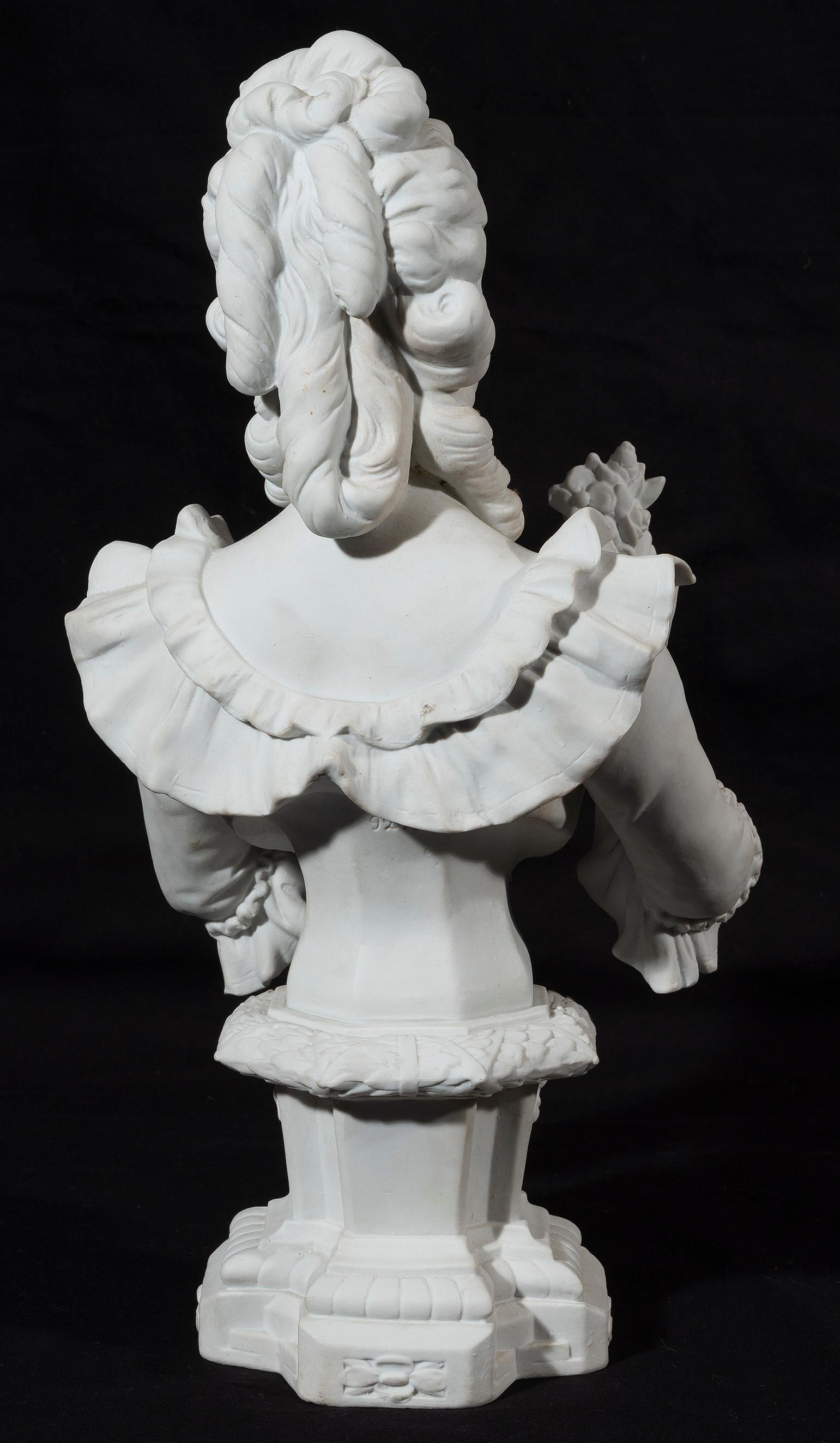 SHIPPING POLICY:
No additional costs will be added to this order.
Shipping costs will be totally covered by the seller (customs duties included). 

Quarter length white glazed moulded bust raised on fluted gilt and cobalt blue column initialled