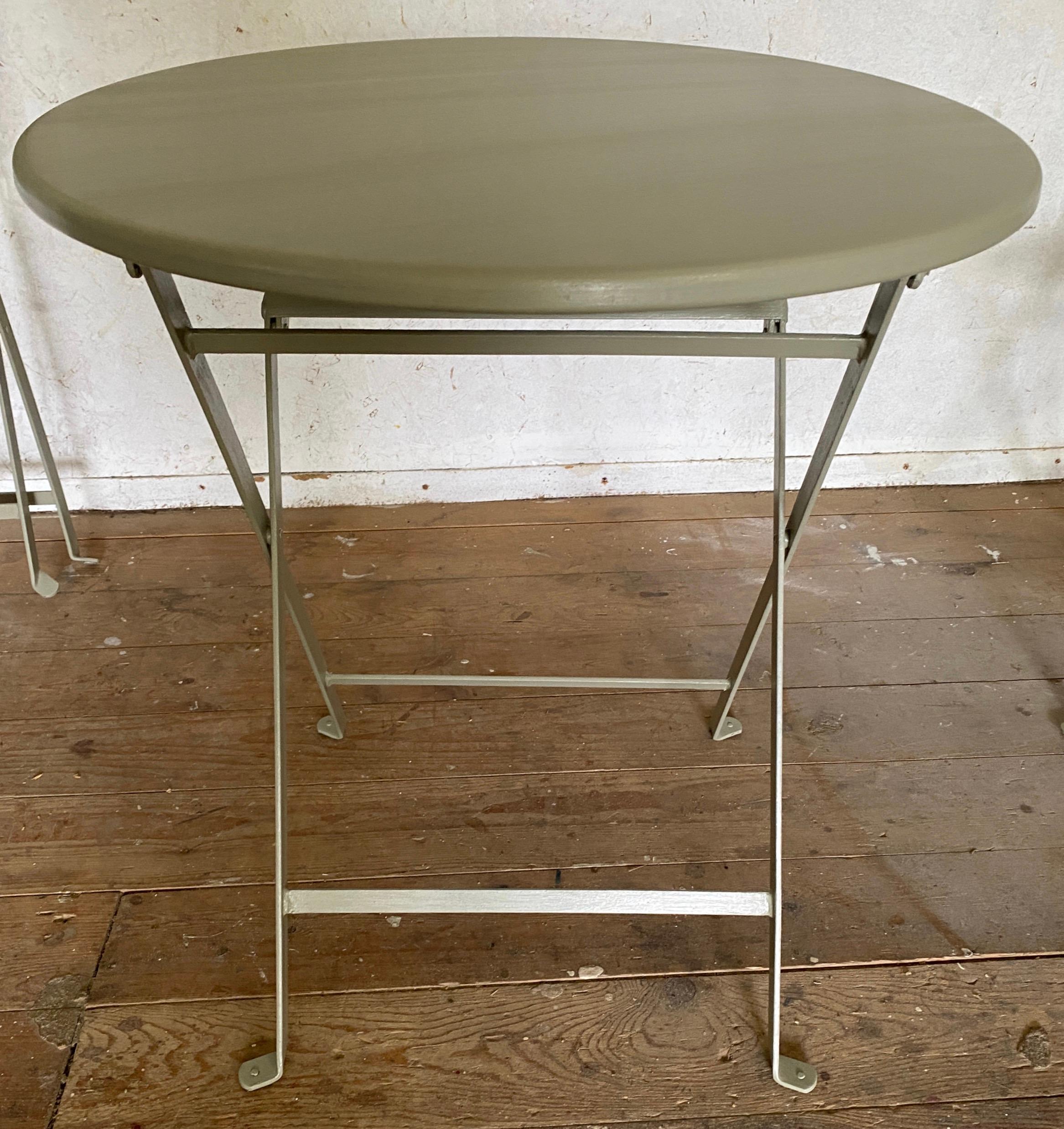 French Bistro Cafe Folding Metal Table and Matching Chairs 1