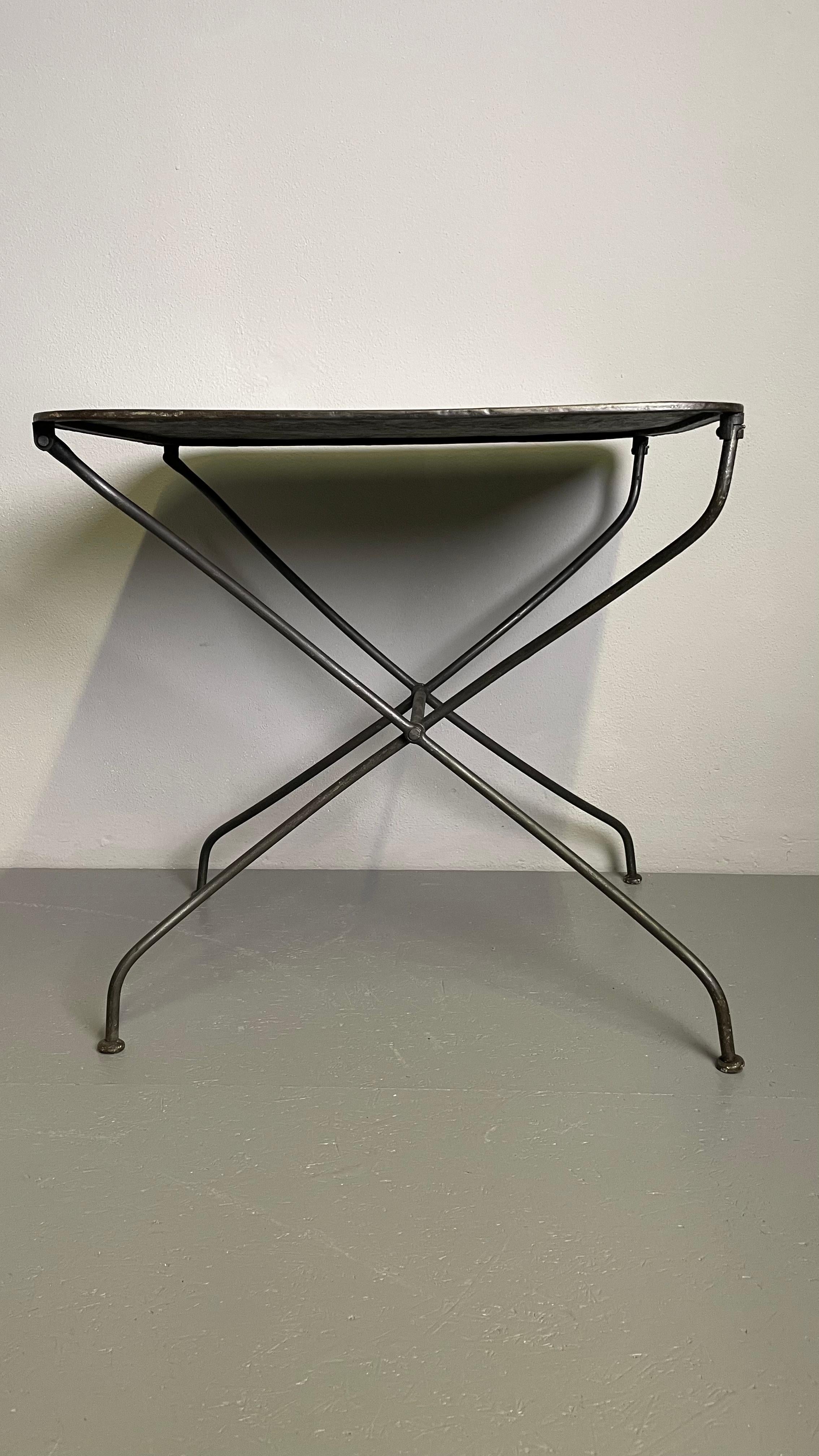 This table folds together