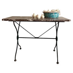 French bistro table in marble and forged iron