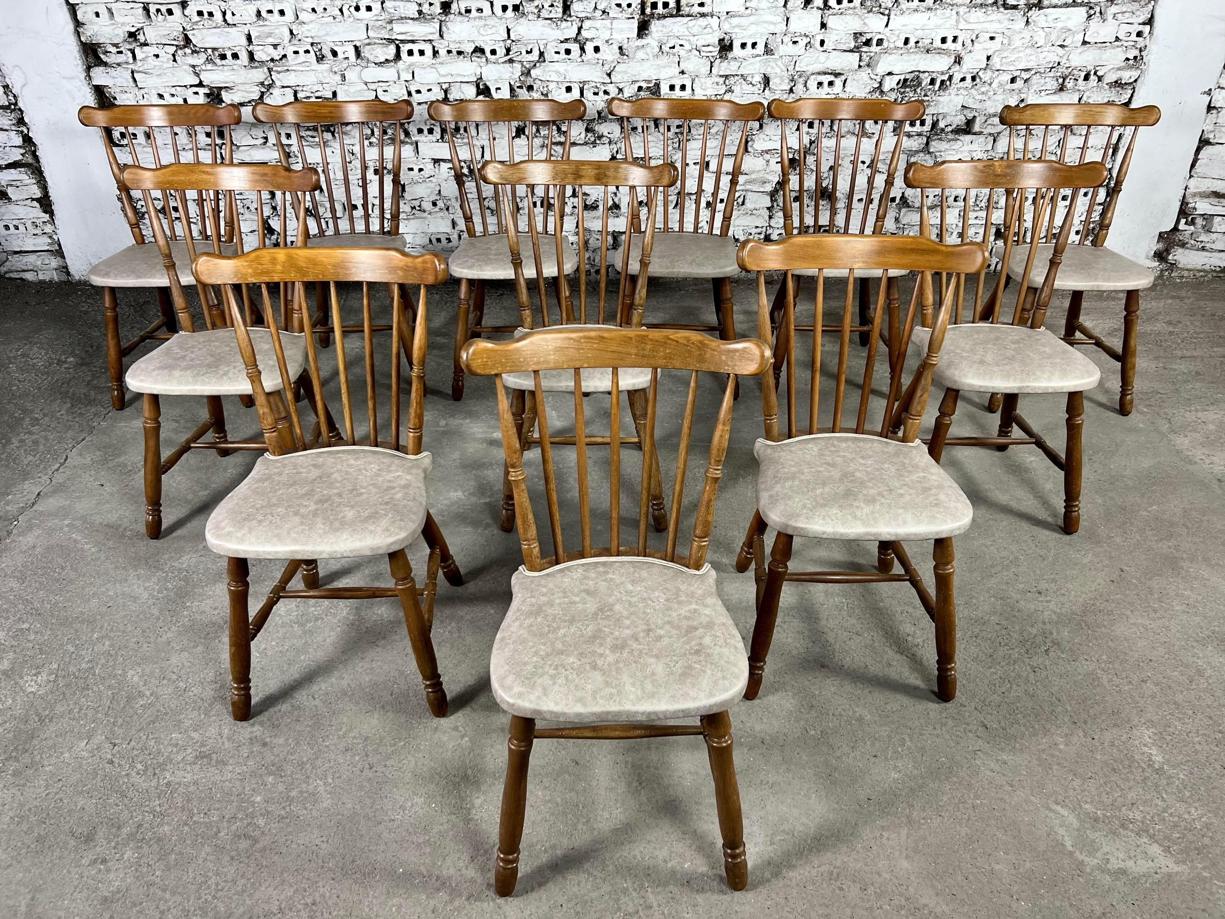 French Bistro Windsor Style Dining Chairs Reupholstered- Set of 12 In Good Condition In Bridgeport, CT