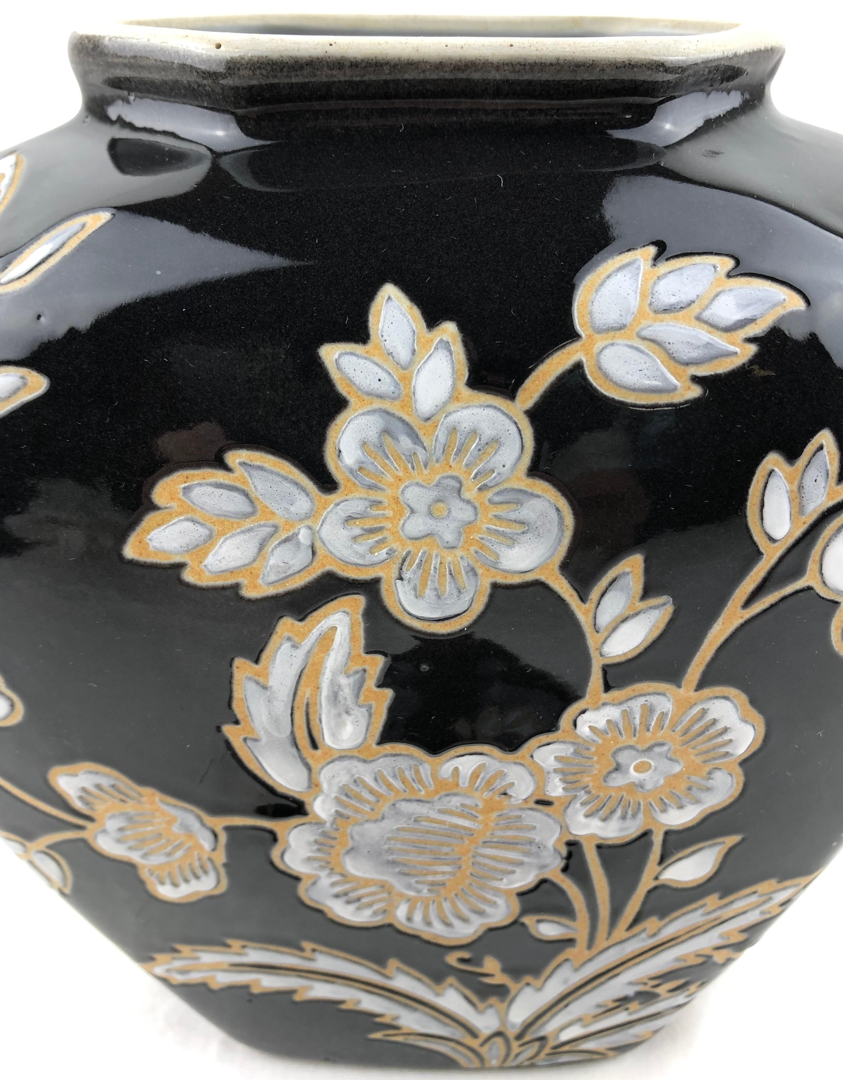 French Black and Antique White Majolica Lidded Jar with Molded Floral Decor For Sale 3