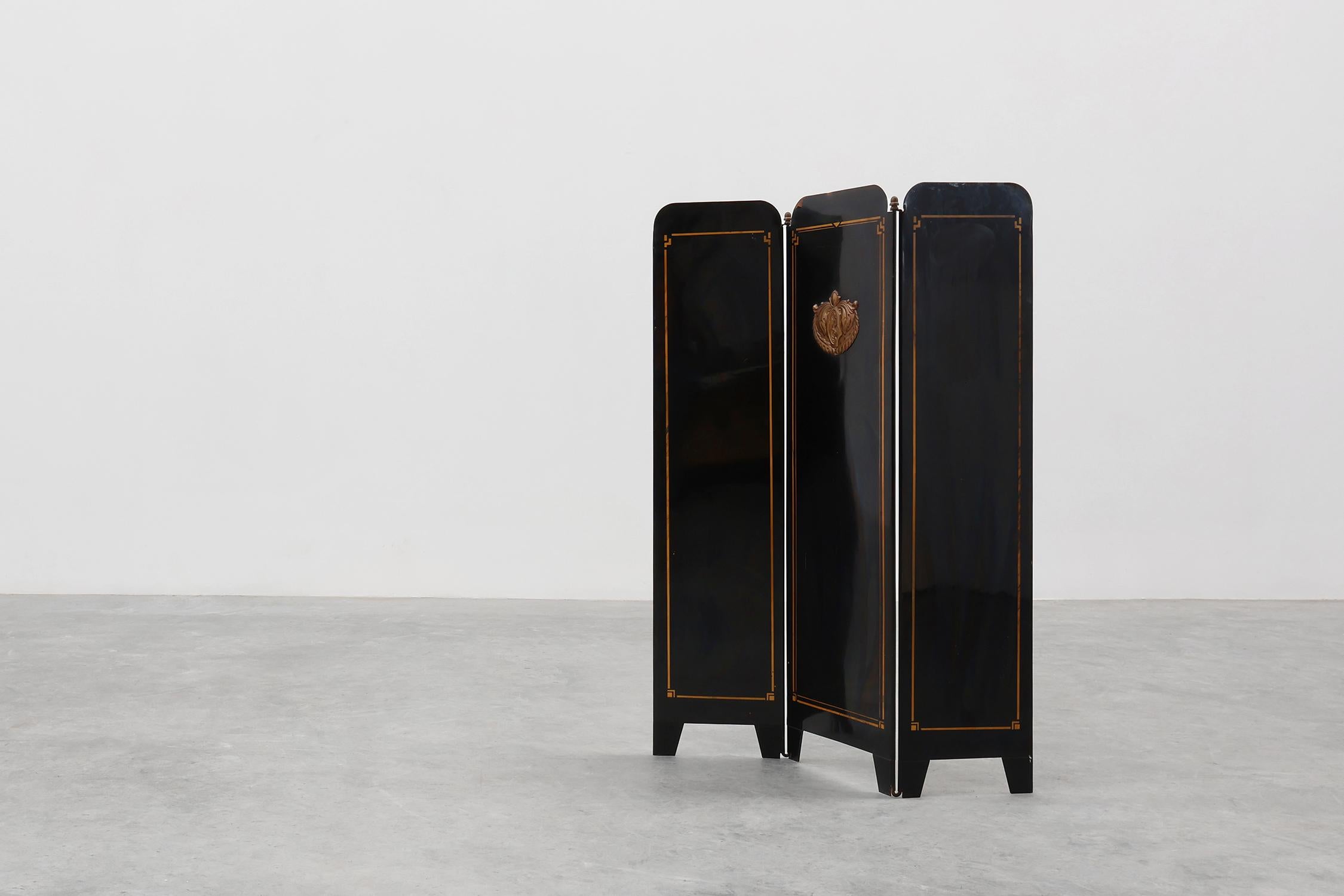 Metà XX secolo Paravento francese Art Deco nero e oro, anni '30 in vendita