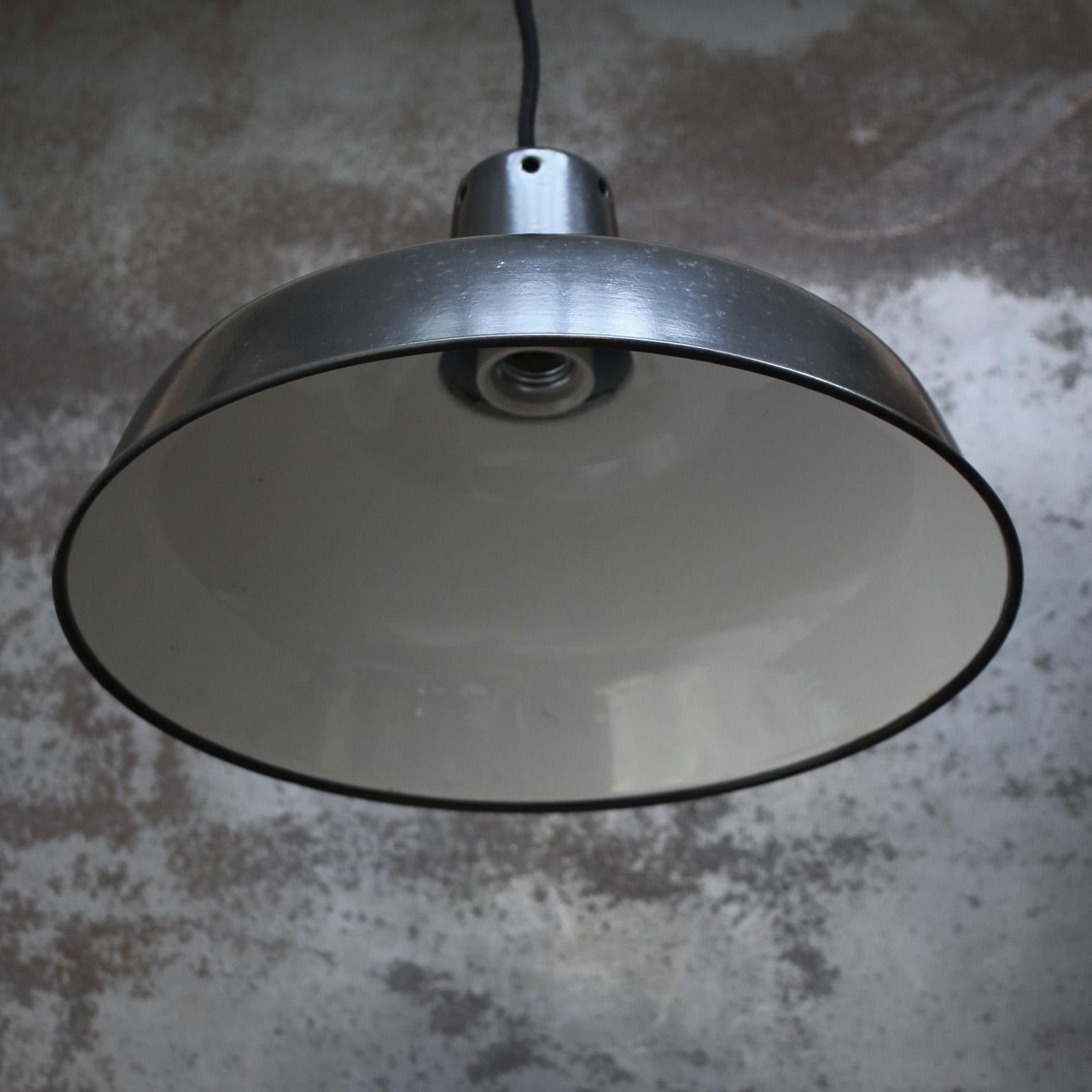 20th Century French Black Anthracite Enamel Vintage Industrial Pendant Lights For Sale