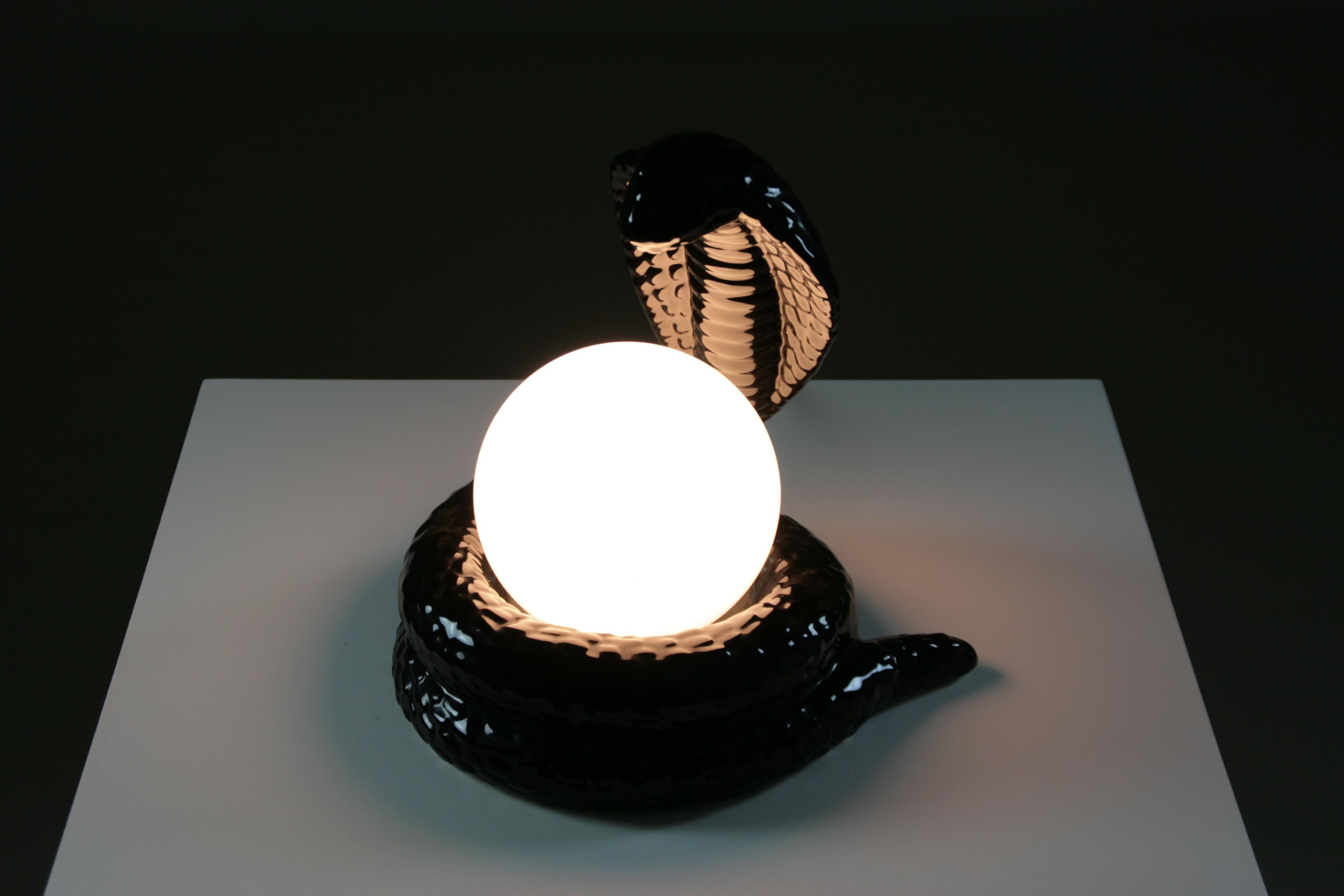 20th Century French Black Ceramic Cobra Table Lamp, 1980s For Sale