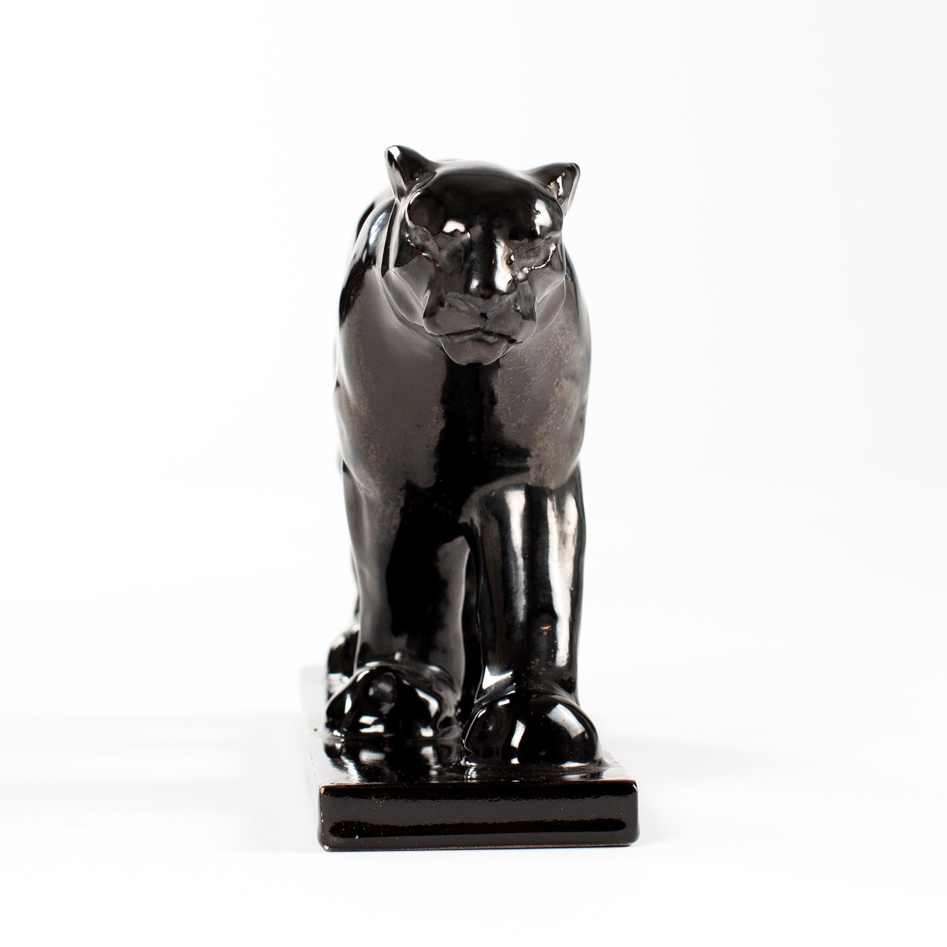 Art Deco French, Black Cubistic Shaped Art Déco Ceramique Panther Sculpture, 1930s