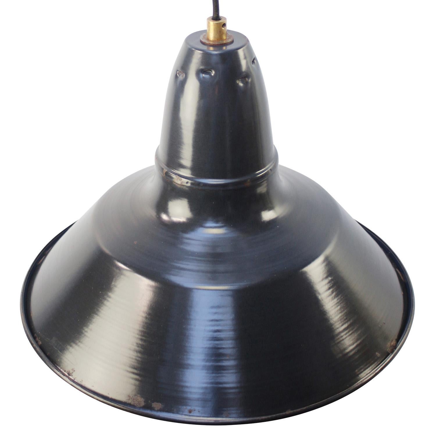 French black / blue Industrial pendant lamp.
Used in warehouses and factories in France and Belgium. 

Weight: 1.80 kg / 4 lb

Priced per individual item. All lamps have been made suitable by international standards for incandescent light bulbs,