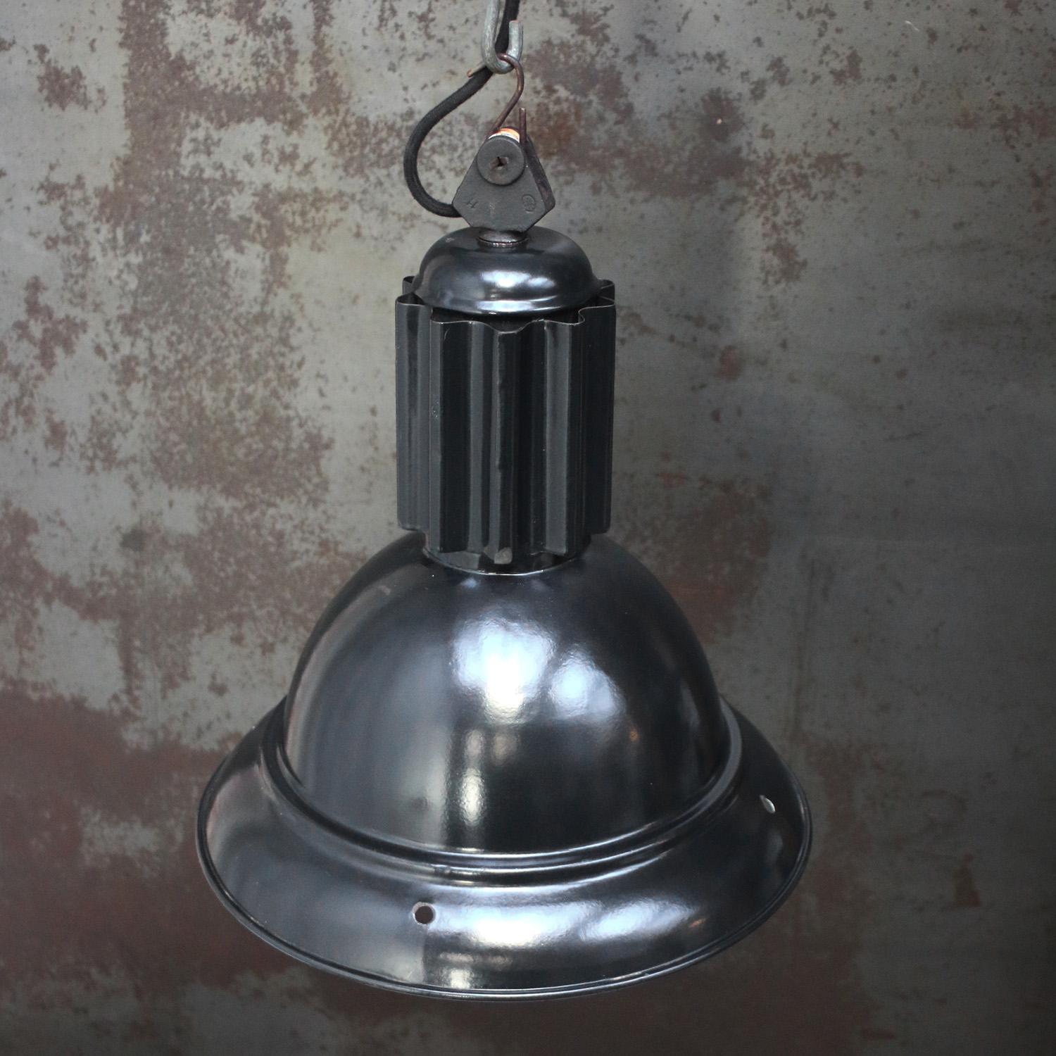 Cast French Black Enamel Vintage Industrial Factory Pendant Lights For Sale