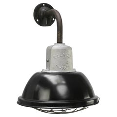 Französische schwarze Emaille Vintage Industrielle Fabrik-Wandleuchte, Vintage