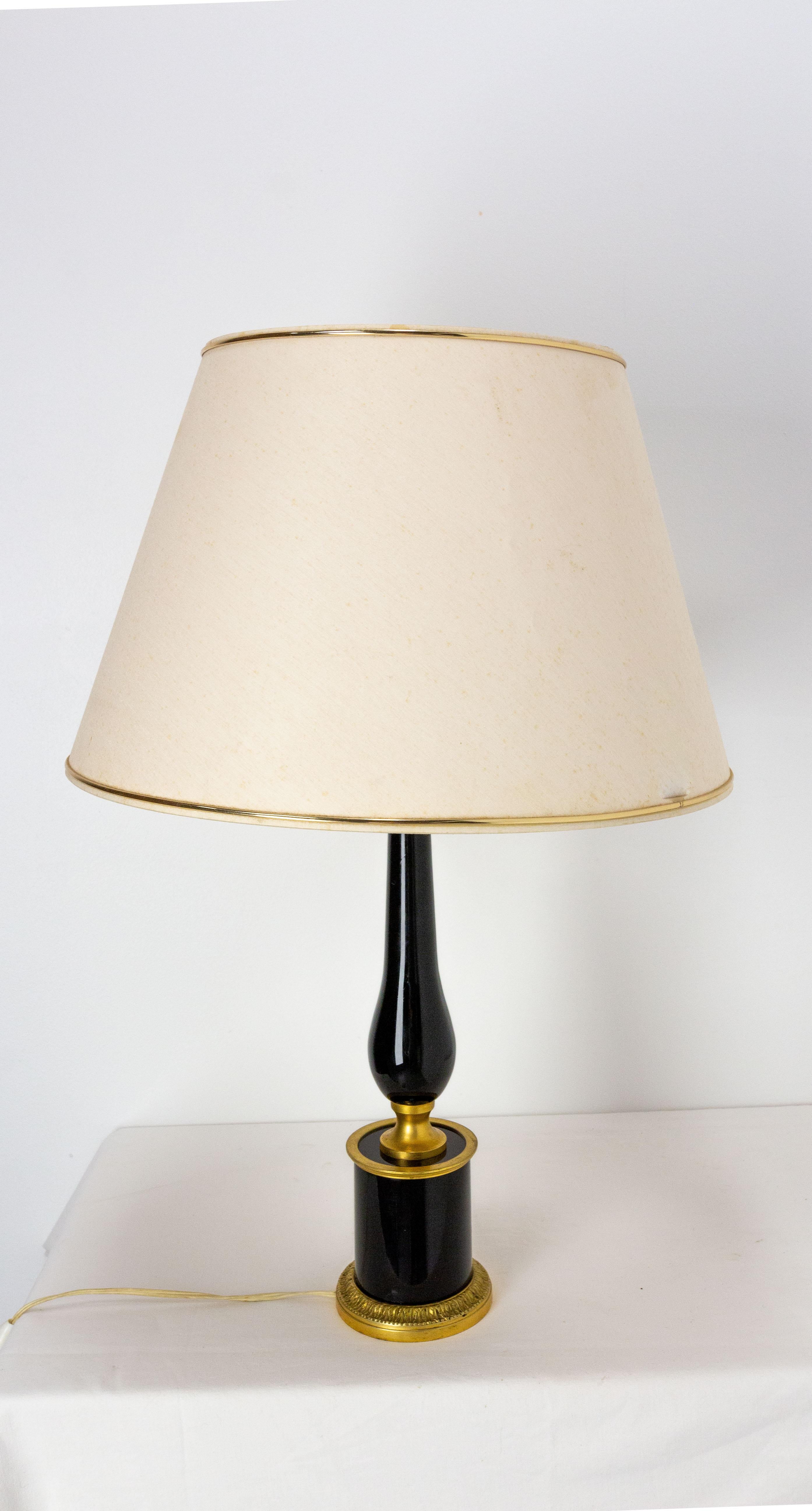 French Black Glass and Brass Table Lamp, Mid-Century For Sale 2