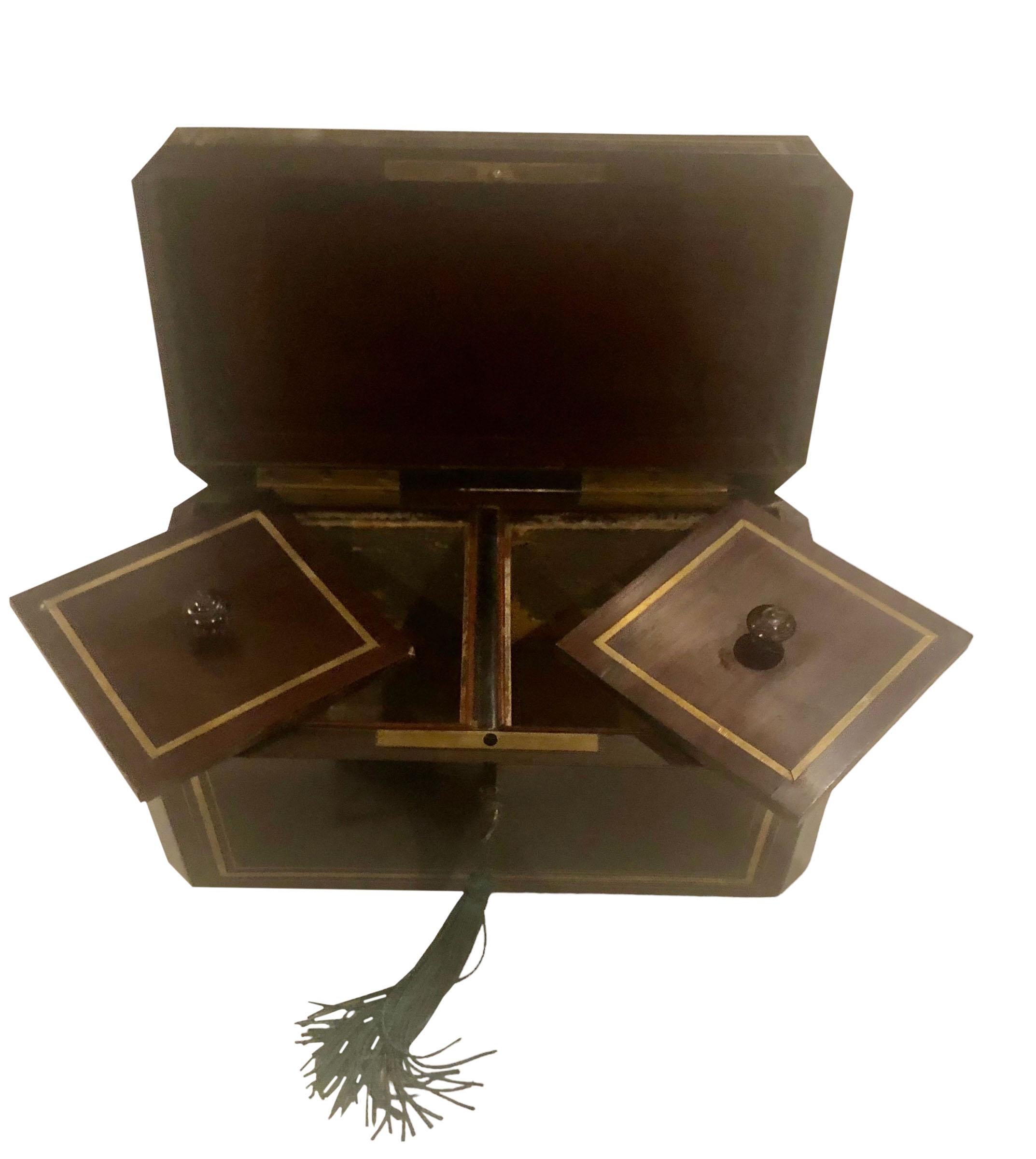 French Black Lacquer, Mother of Pearl and Brass Inlay Tea Caddy For Sale 3