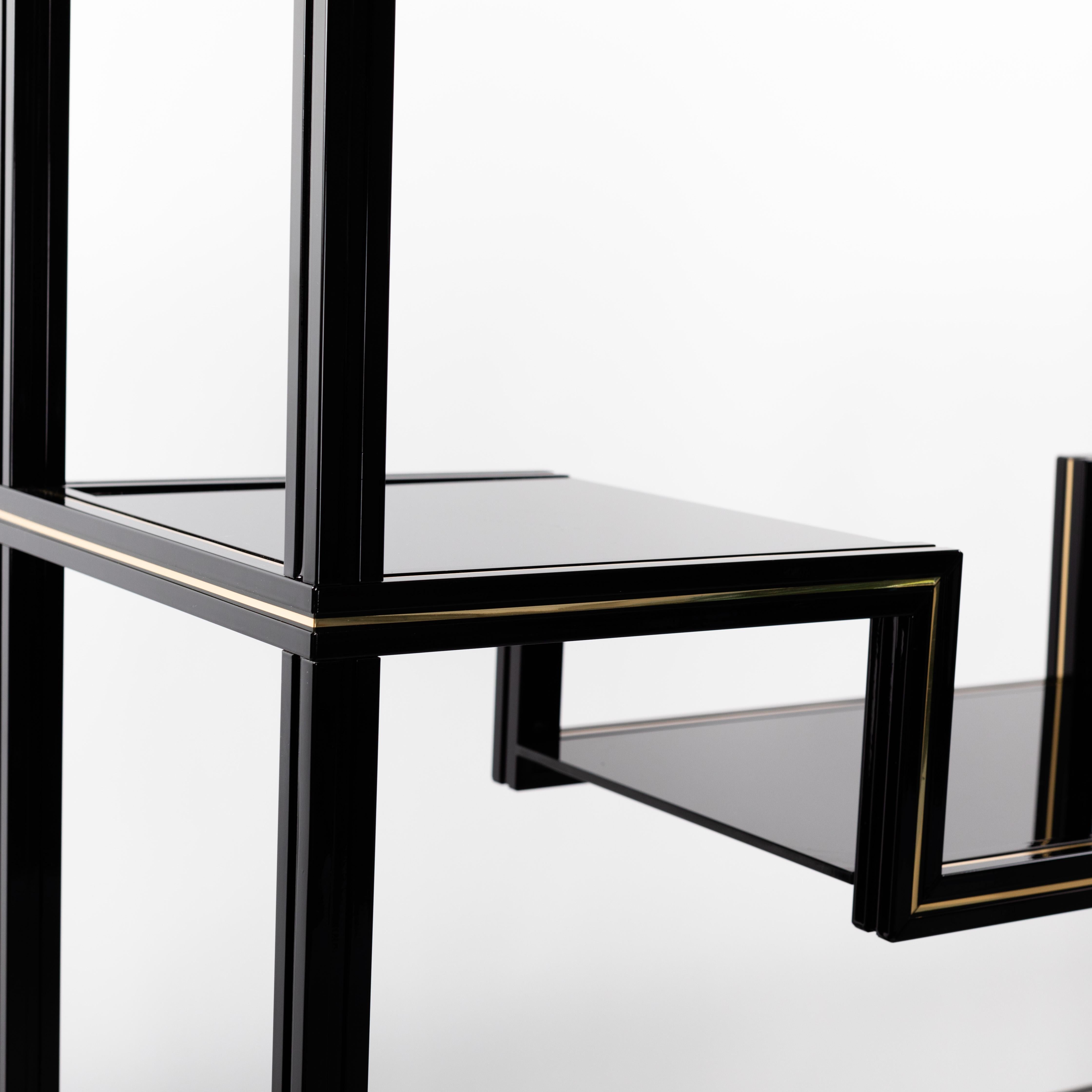 French Black Lacquered & Brass Étagère with Open Shelfs by Pierre Vandel, 1970s For Sale 1