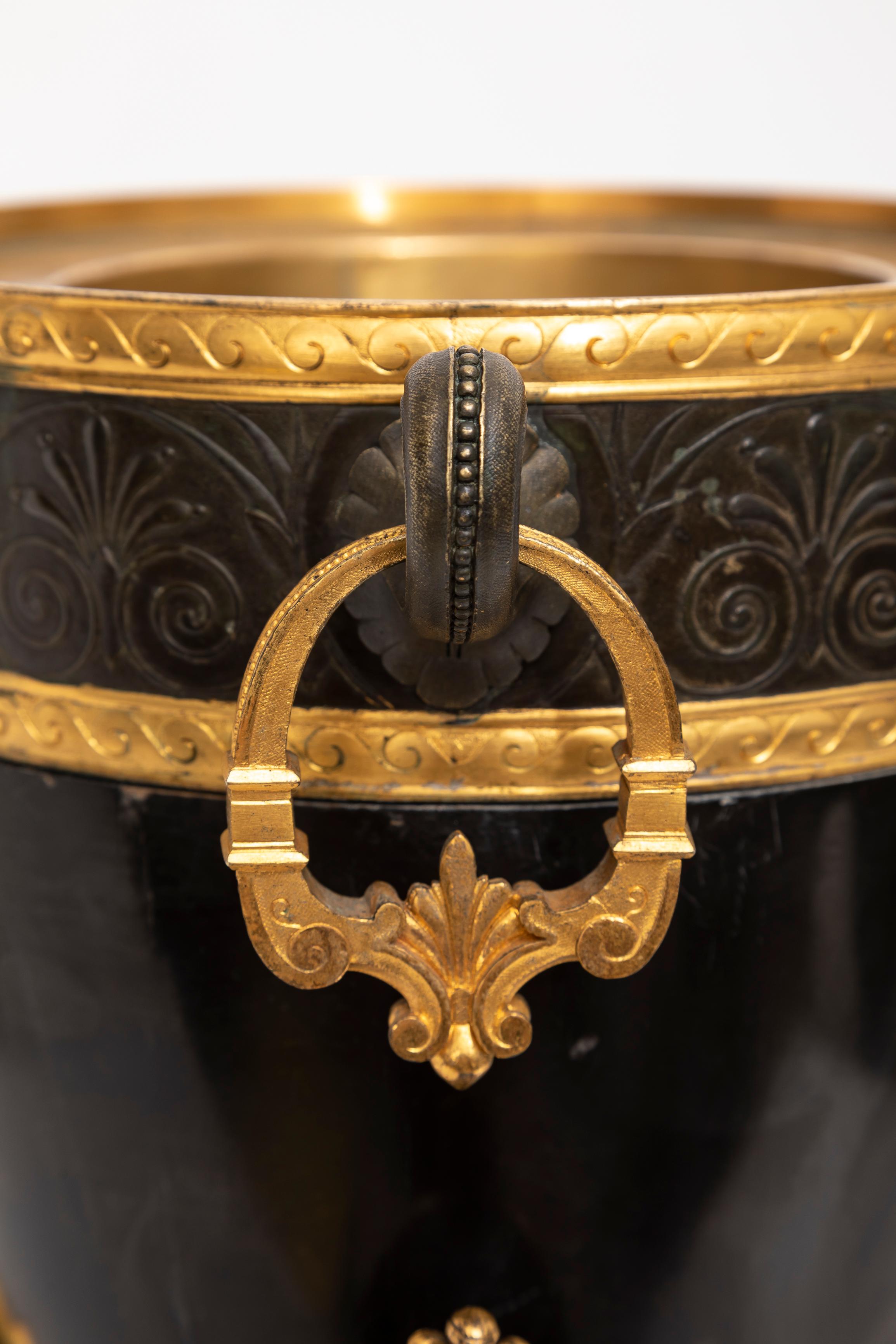 French Black Marble Patinated & Gilt-Bronze Vase Attributed: Charpentier & Cie For Sale 5