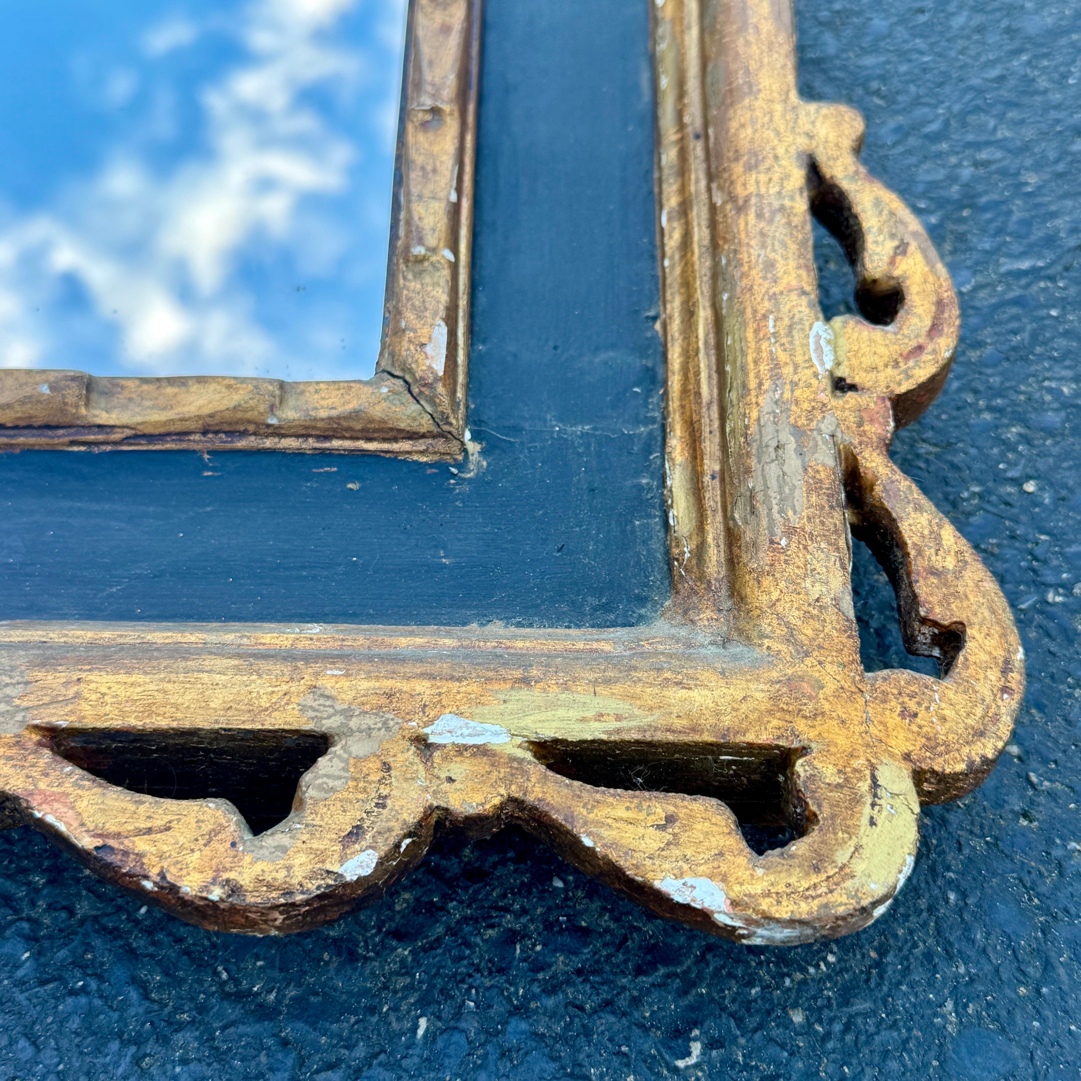Espejo de Pared Francés Tallado Dorado Pintado de Negro en venta 5
