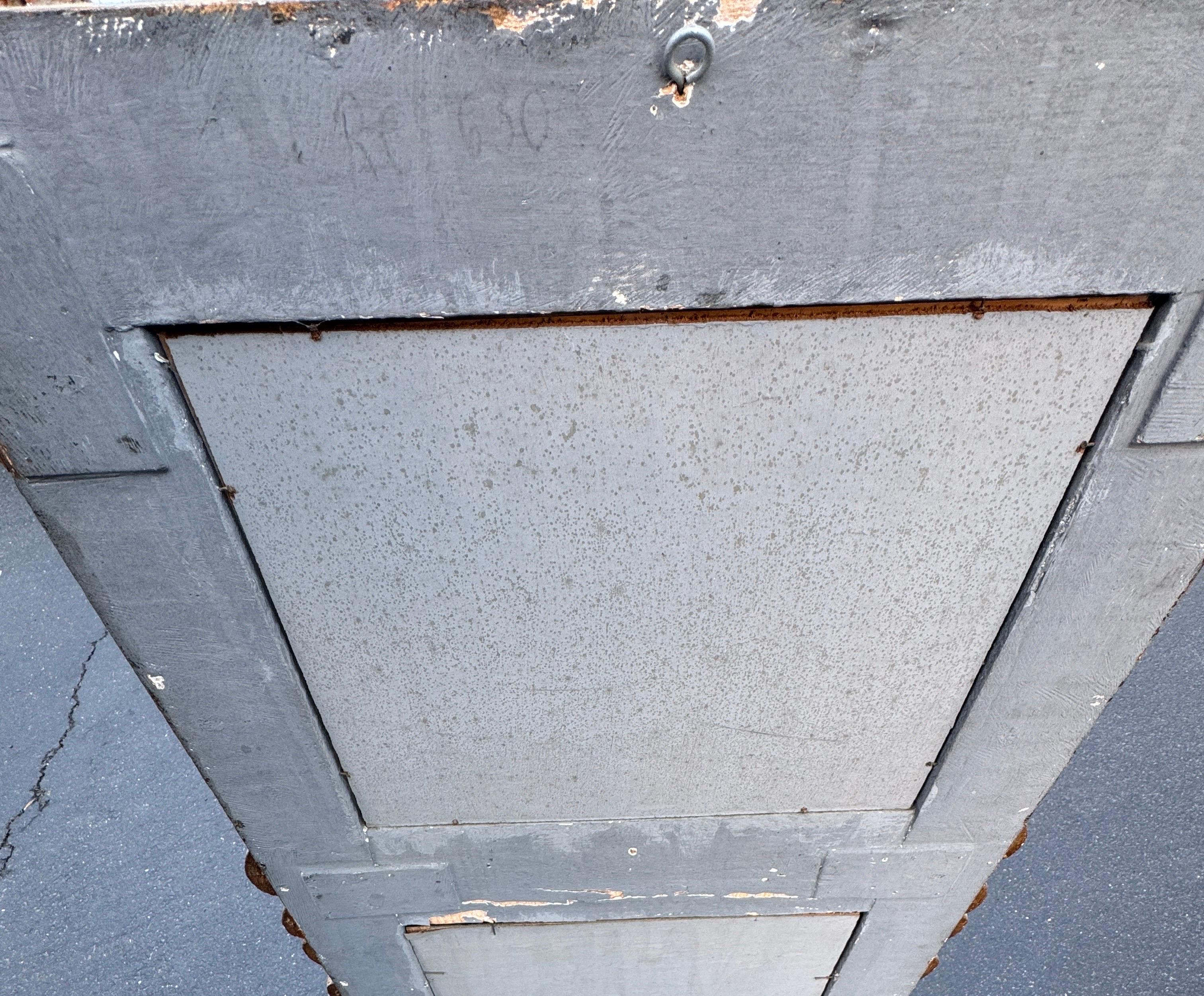Espejo de Pared Francés Tallado Dorado Pintado de Negro en venta 10