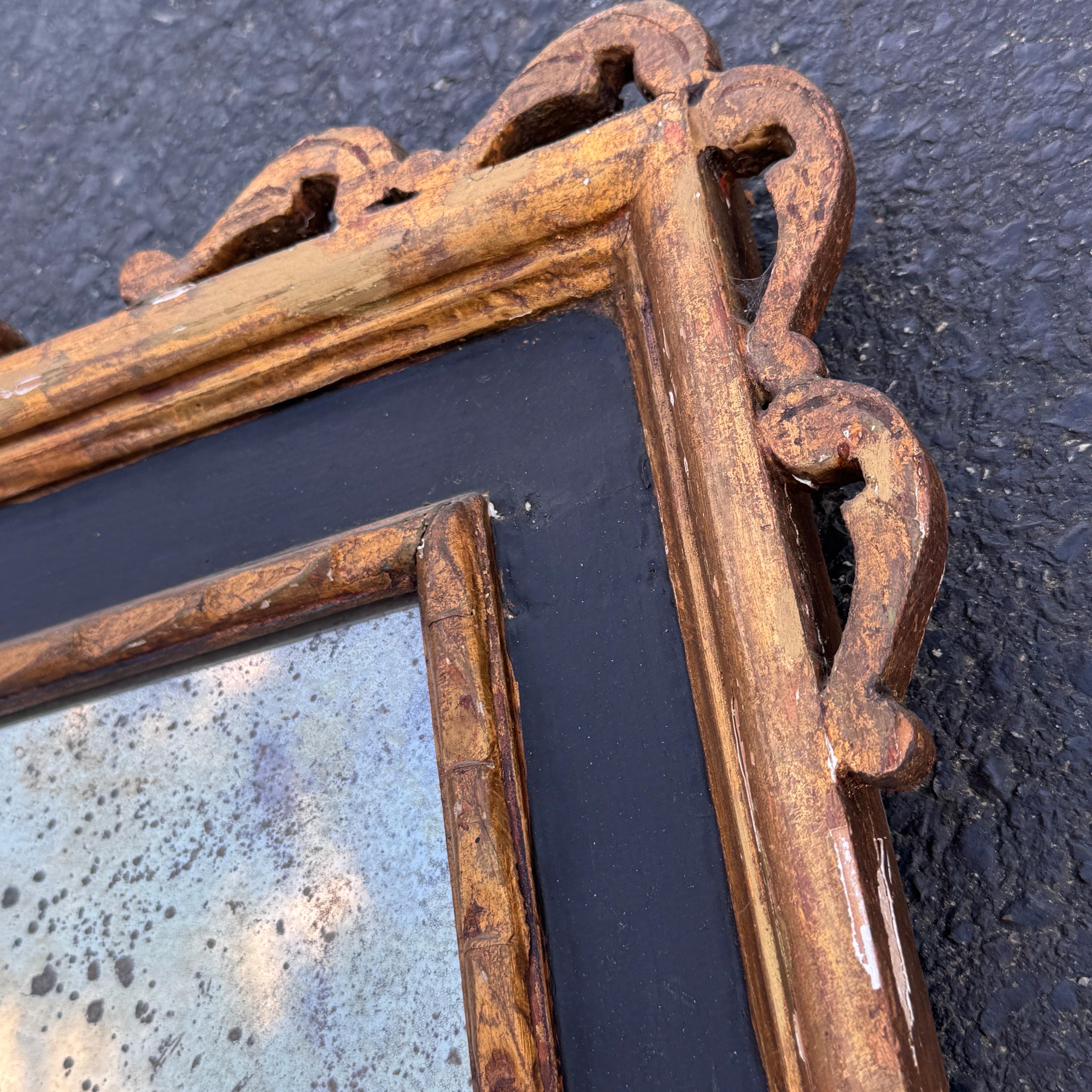 Espejo de Pared Francés Tallado Dorado Pintado de Negro en venta 1