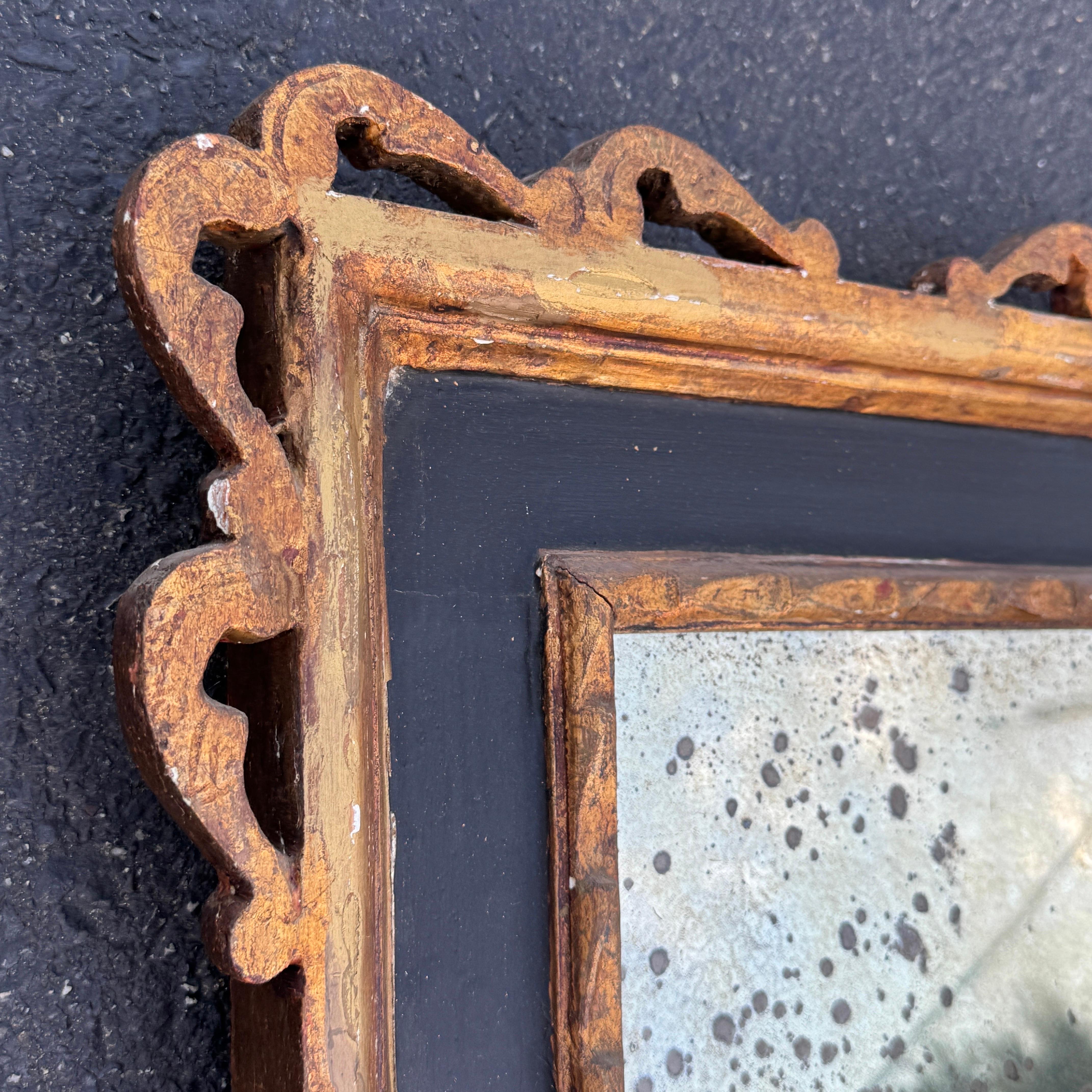 Espejo de Pared Francés Tallado Dorado Pintado de Negro en venta 2